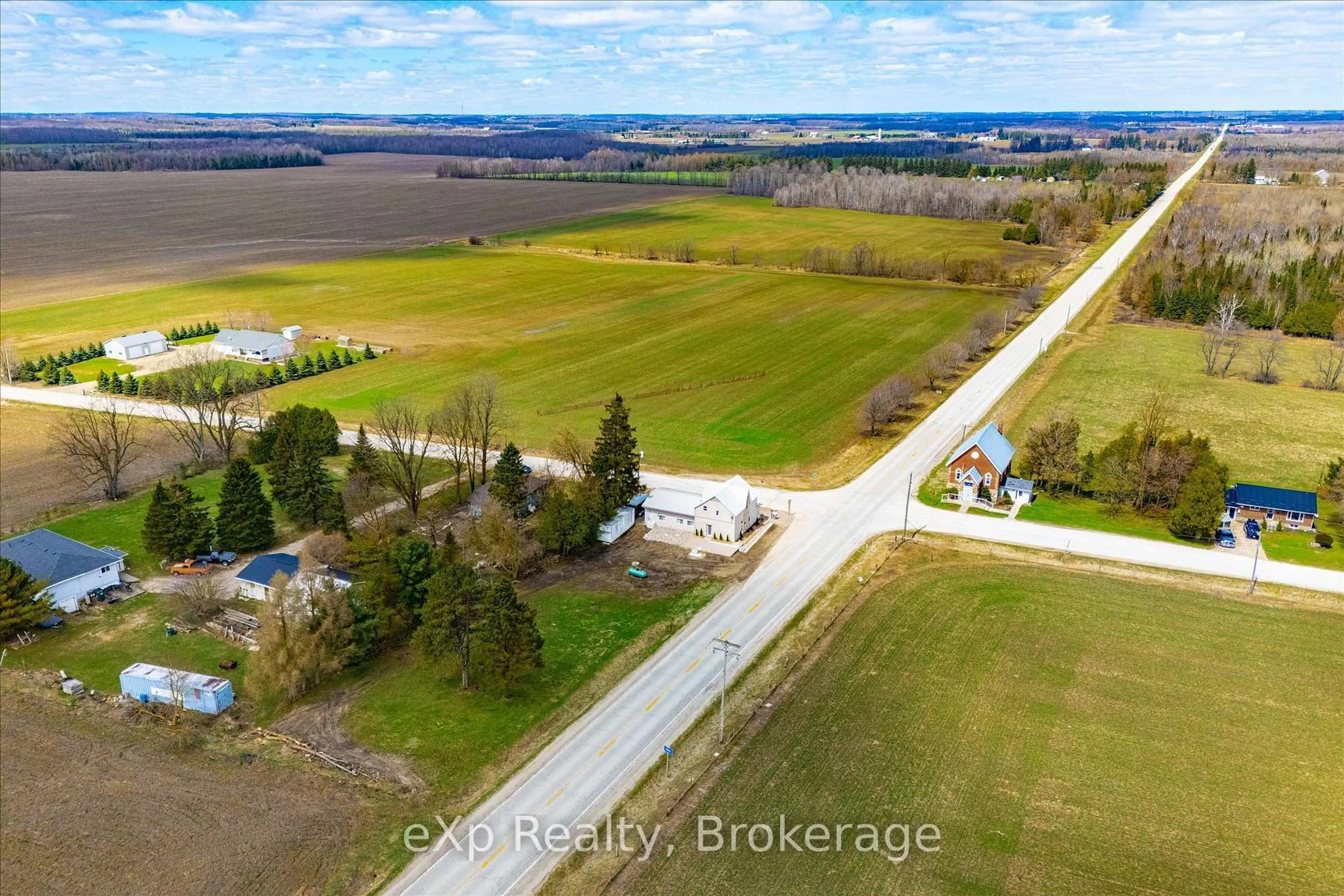 A pic from outside/outdoor area/front of a property/back of a property/a pic from drone, unknown for 9276 Wellington Rd 16, Wellington North Ontario N0G 2E0
