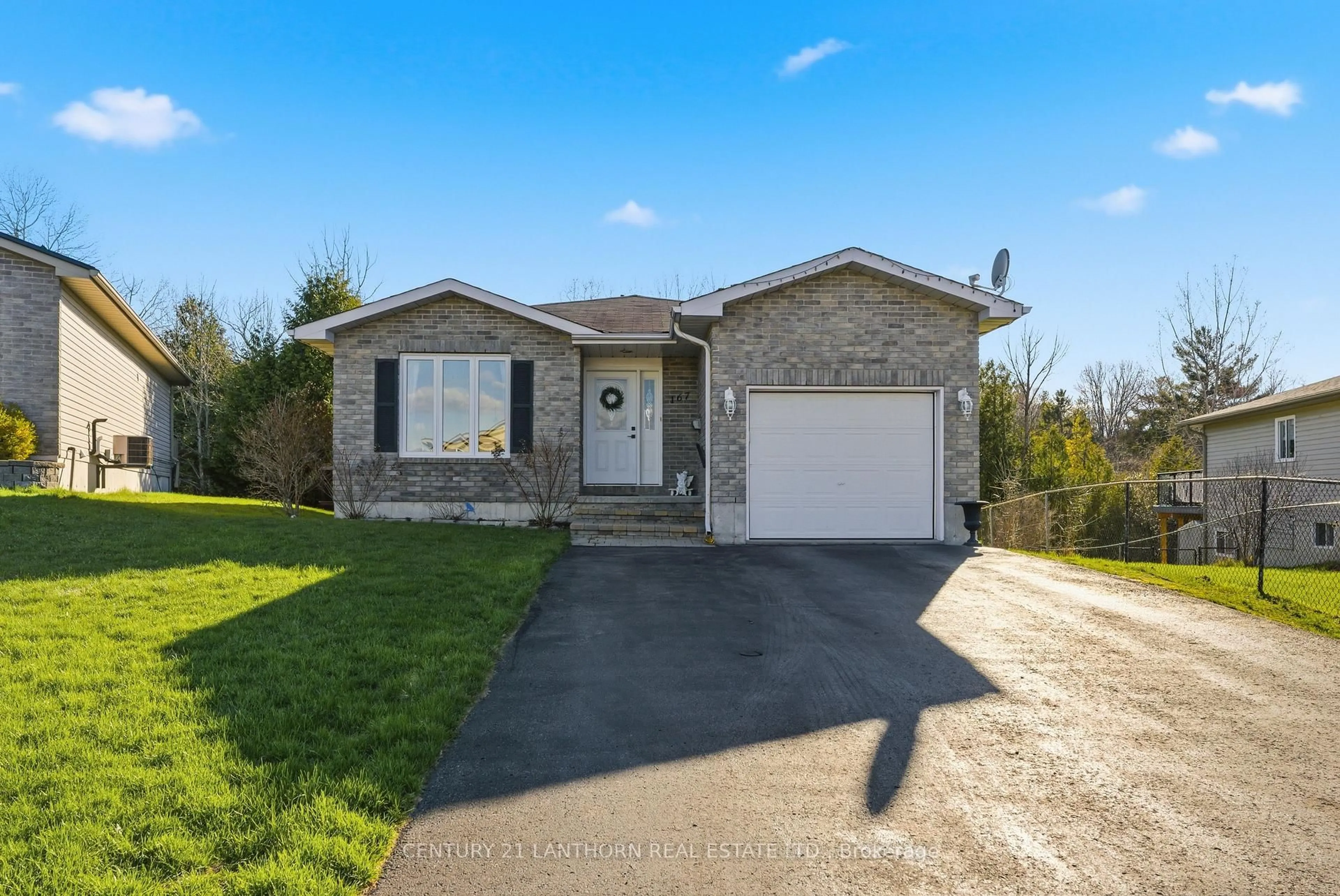 Home with vinyl exterior material, street for 167 Nicholas St, Quinte West Ontario K8V 6E8