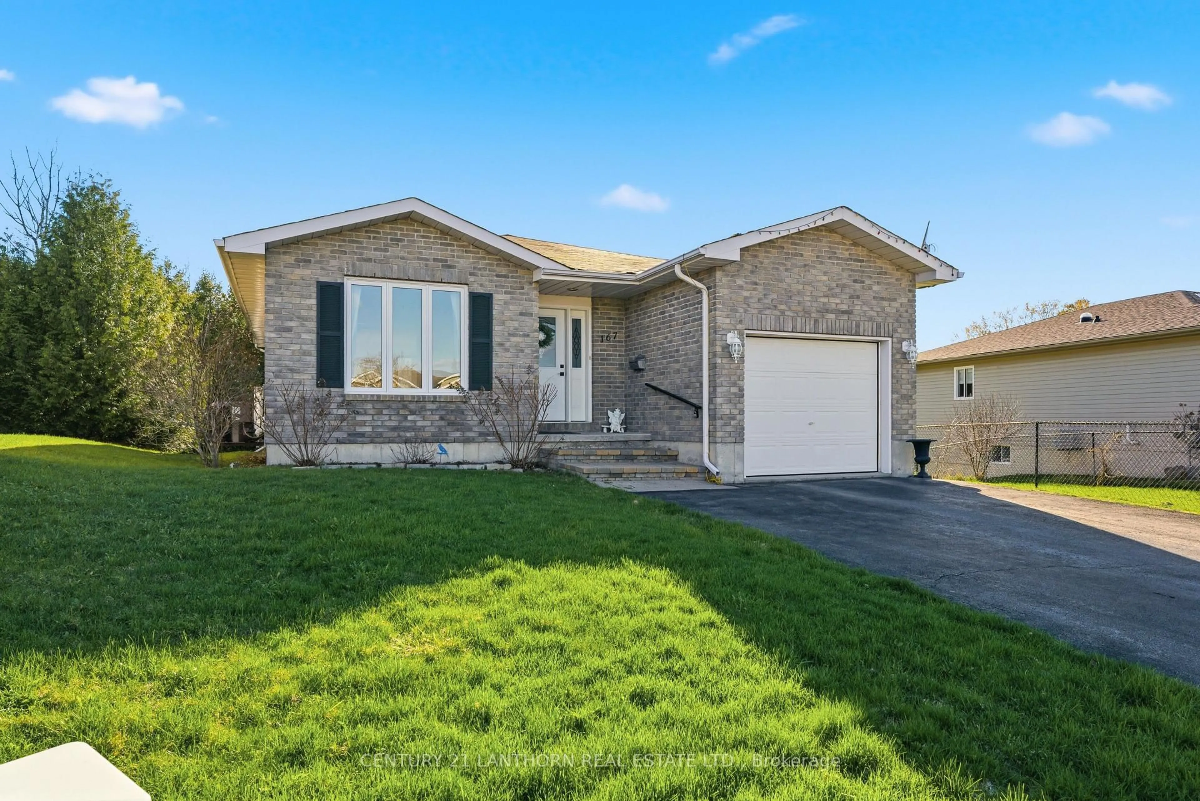 Home with vinyl exterior material, street for 167 Nicholas St, Quinte West Ontario K8V 6E8