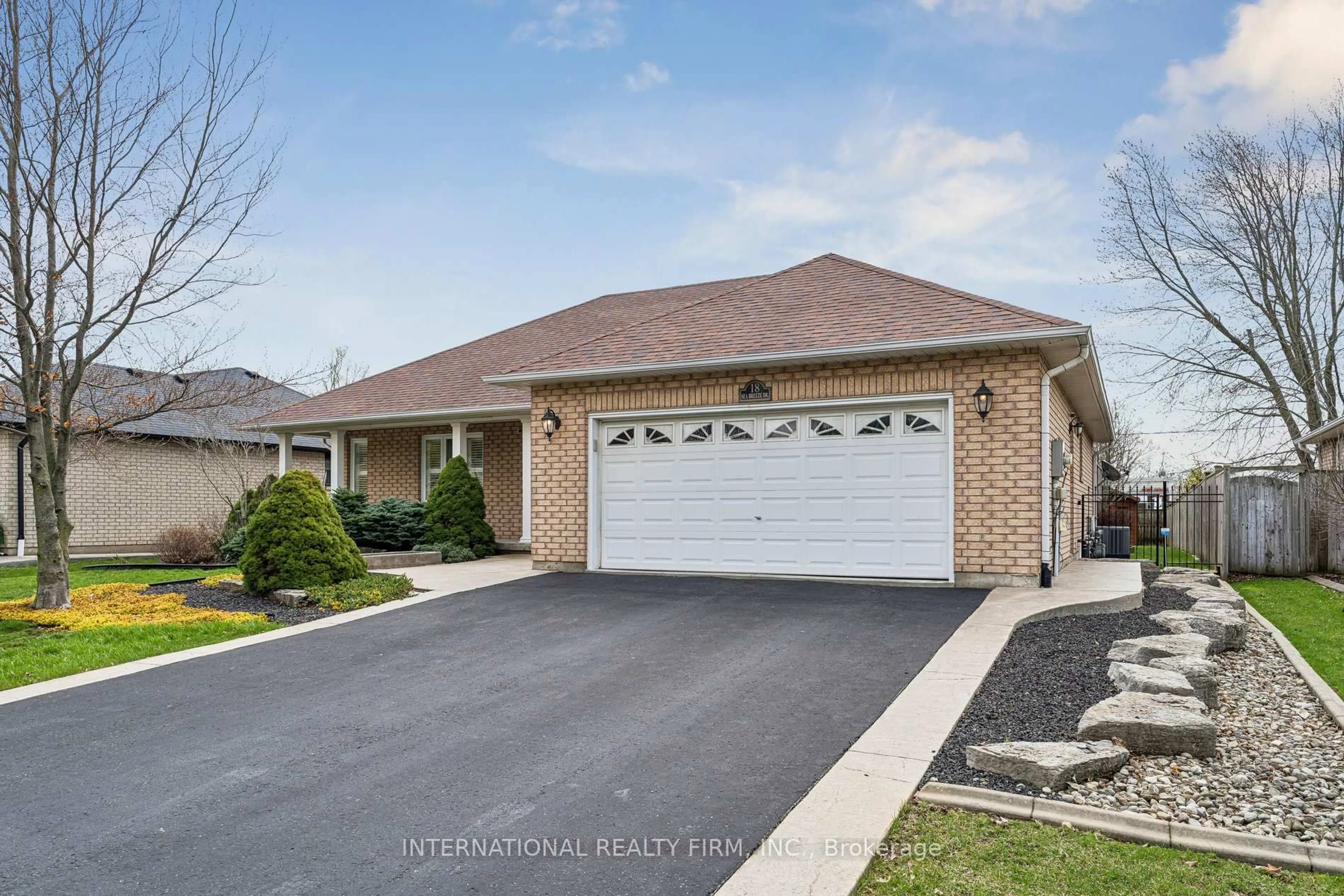 Unknown for 18 Sea Breeze Dr, Norfolk Ontario N0A 1N7