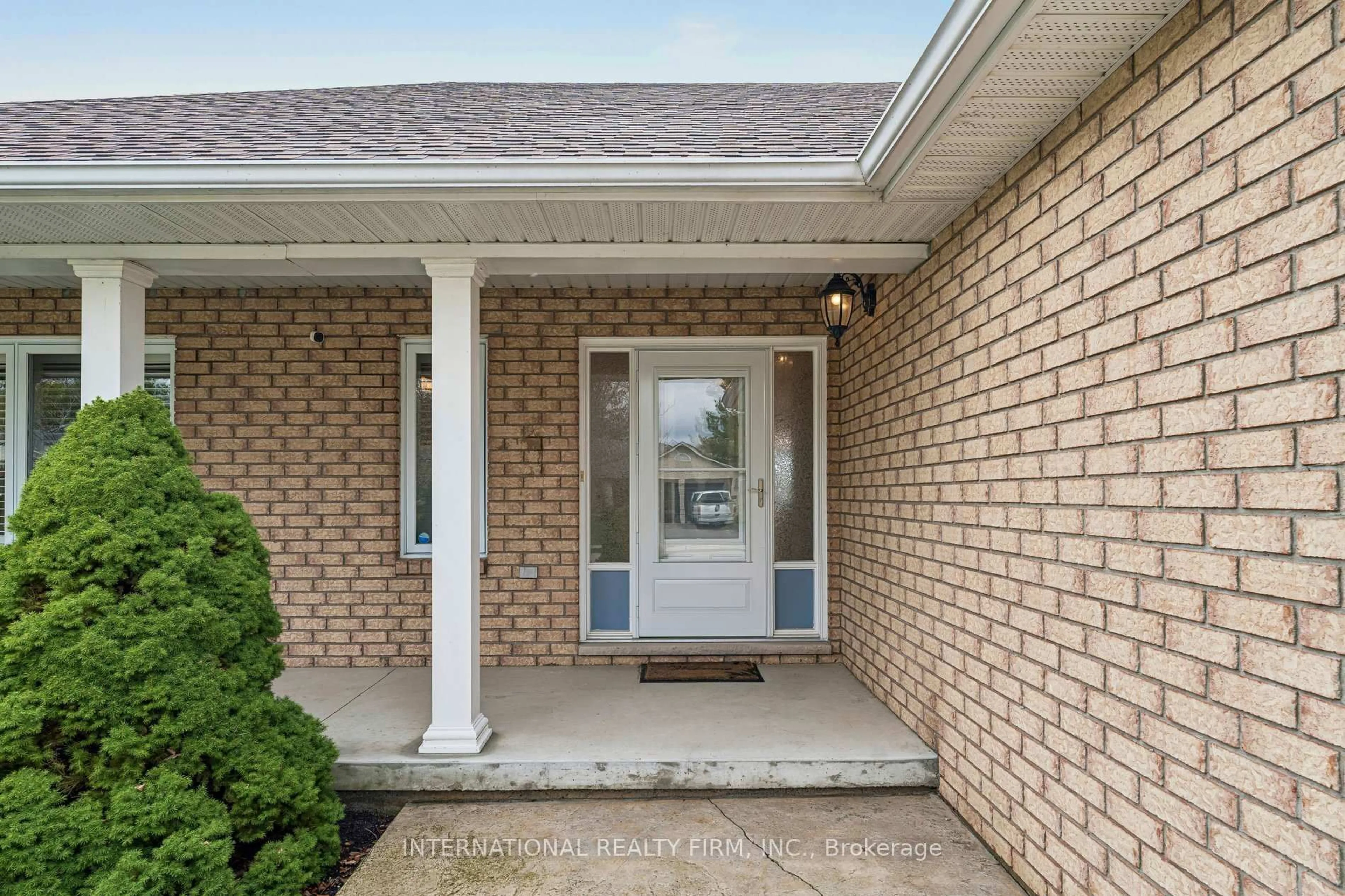 Home with brick exterior material, street for 18 Sea Breeze Dr, Norfolk Ontario N0A 1N7