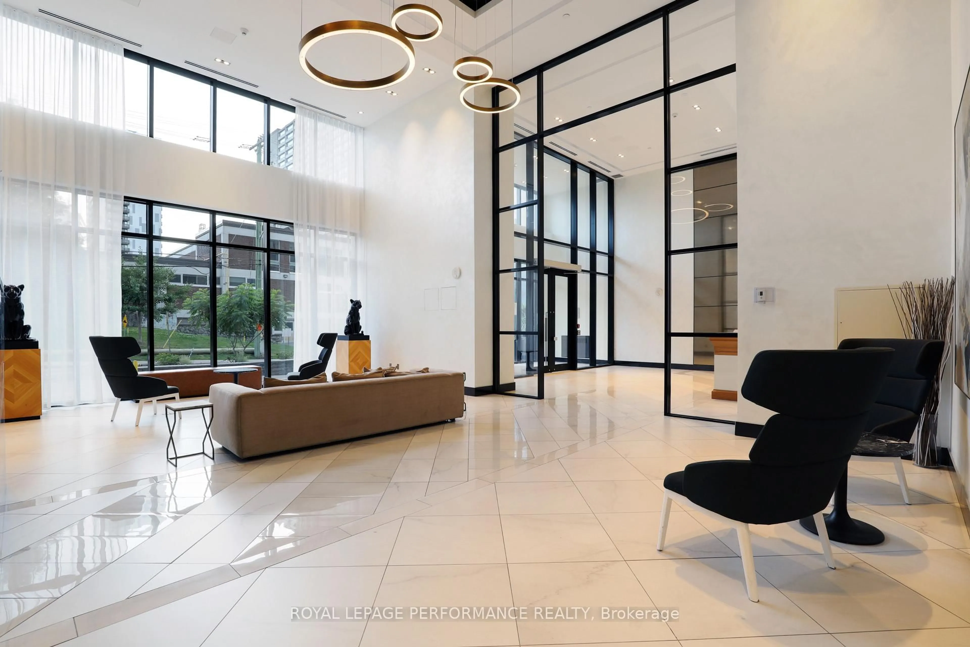 Indoor foyer for 255 Bay St #1603, Ottawa Ontario K1R 0C5