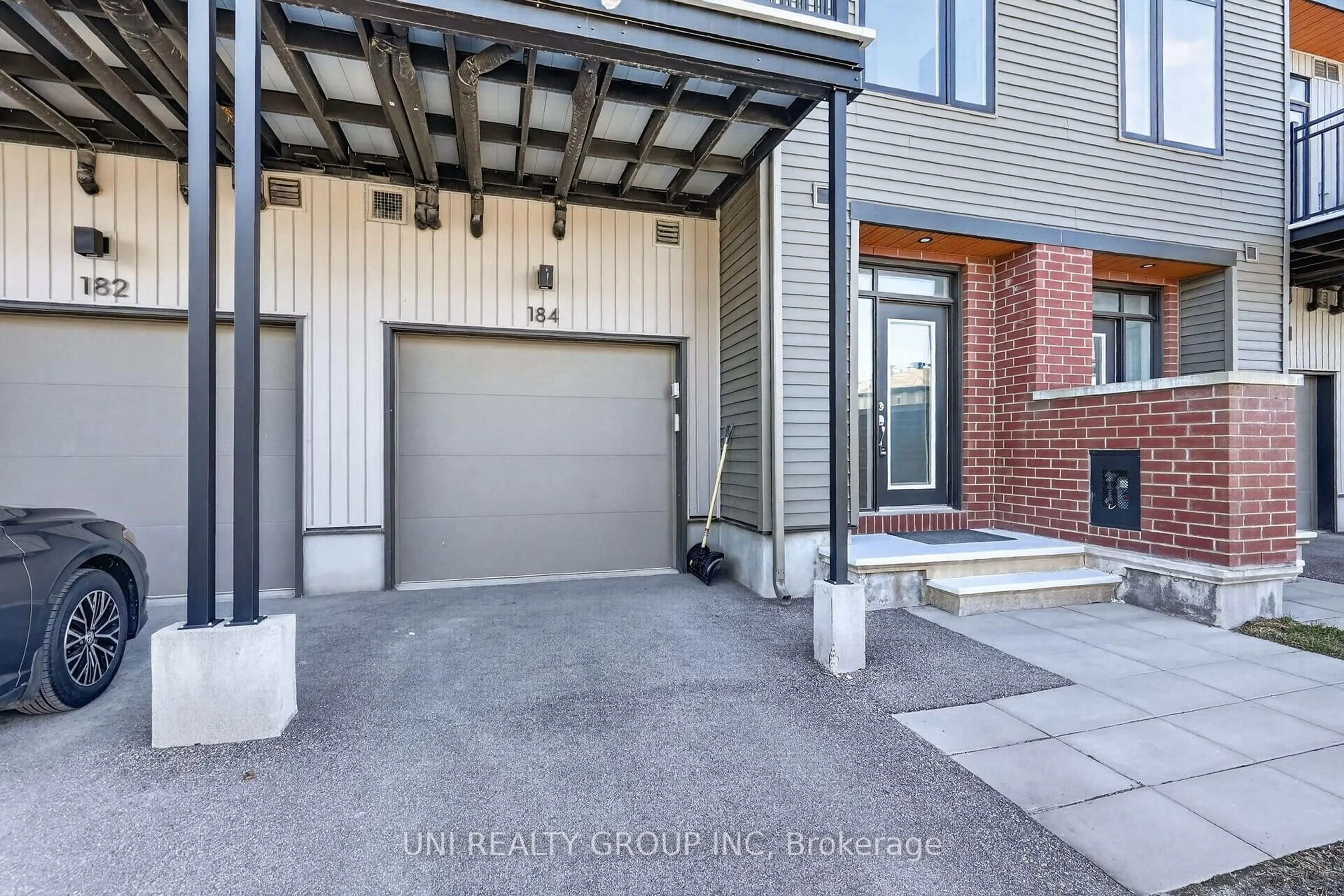 Unknown for 184 Visor Private, Ottawa Ontario K2V 0S6