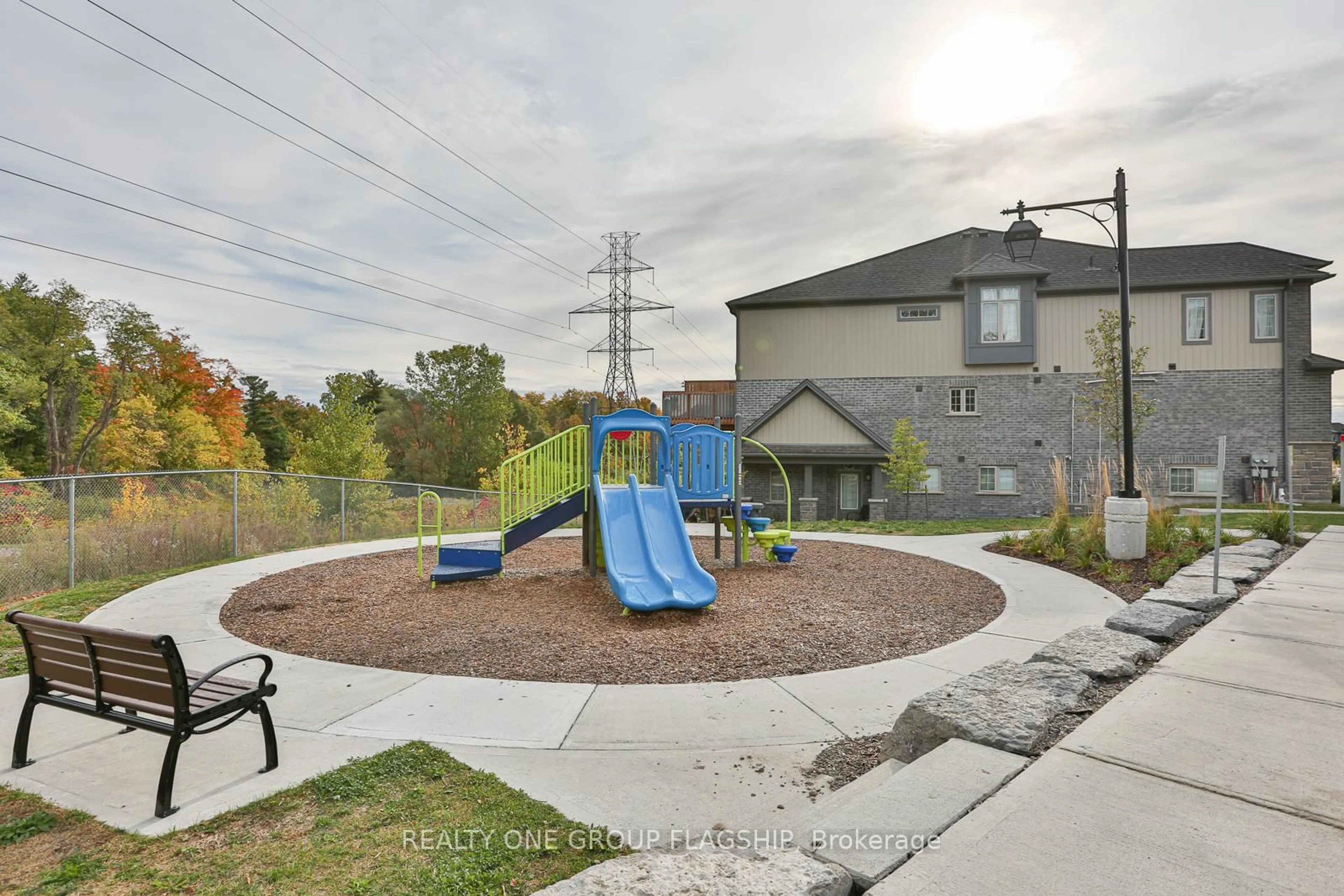 Patio, street for 115 South Creek Dr #1C, Kitchener Ontario N2P 0H2