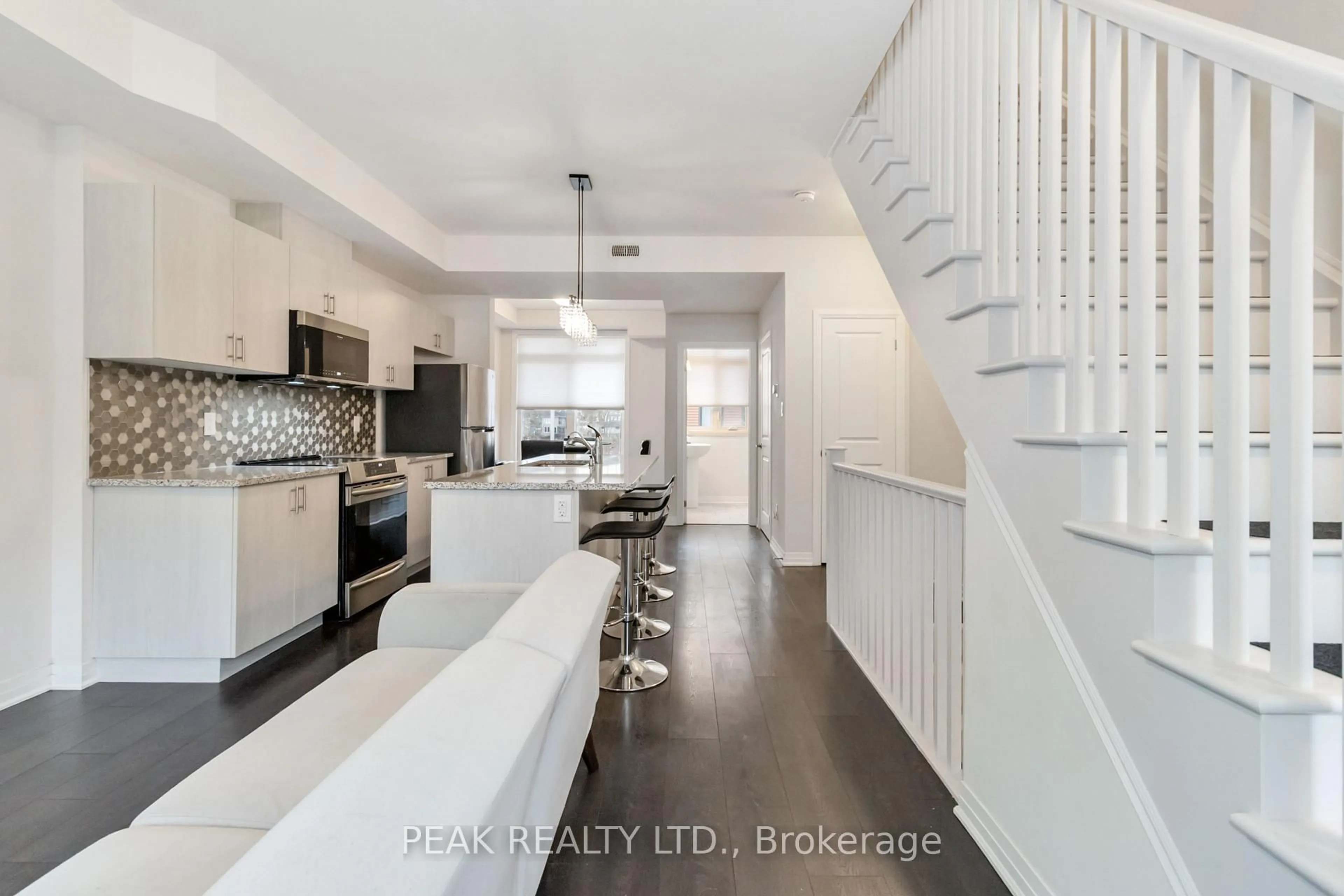 Open concept kitchen, unknown for 2 Willow St #60, Brant Ontario N3L 0K7