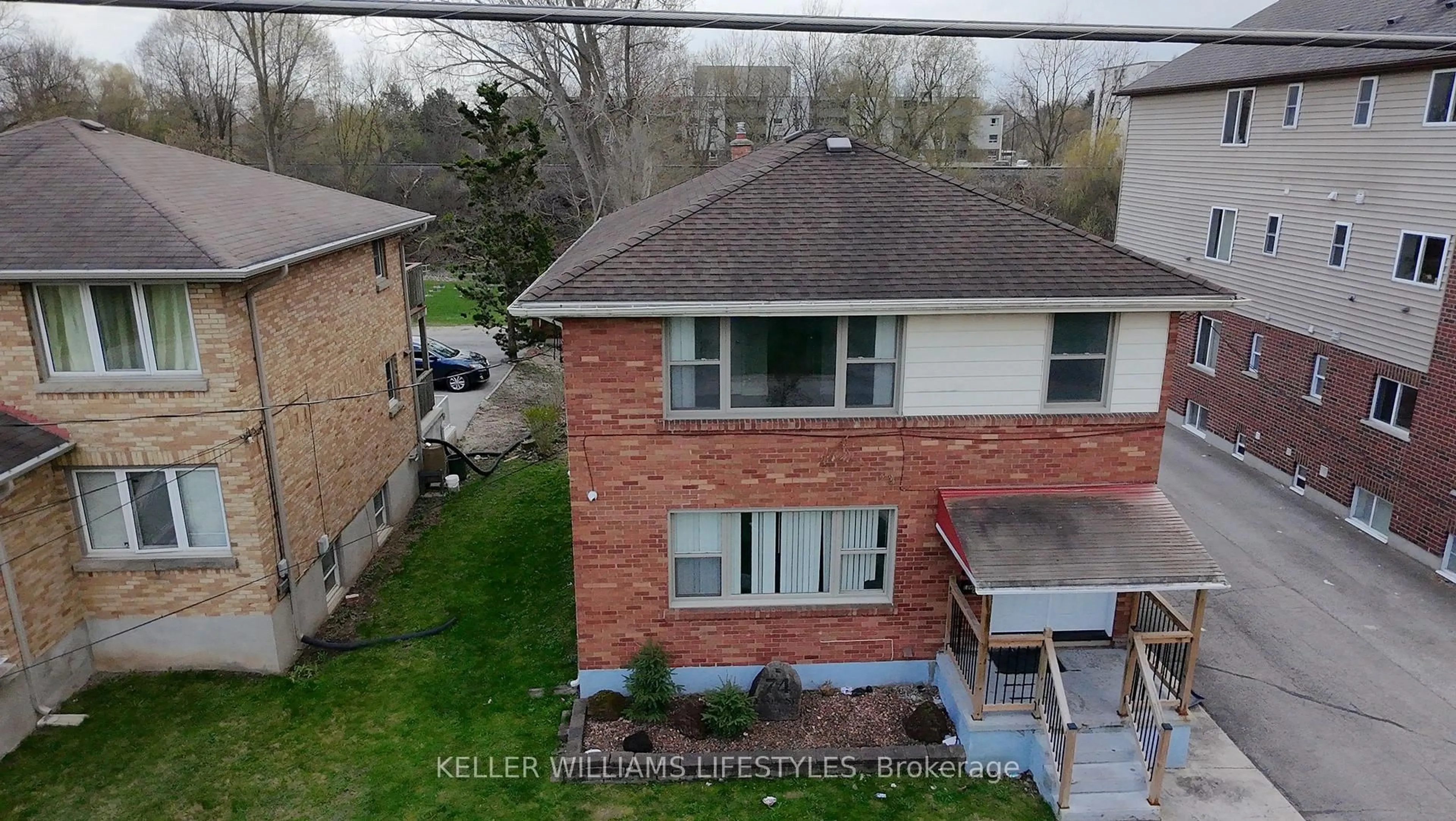 A pic from outside/outdoor area/front of a property/back of a property/a pic from drone, unknown for 74 Essex St, London North Ontario N6G 1B2