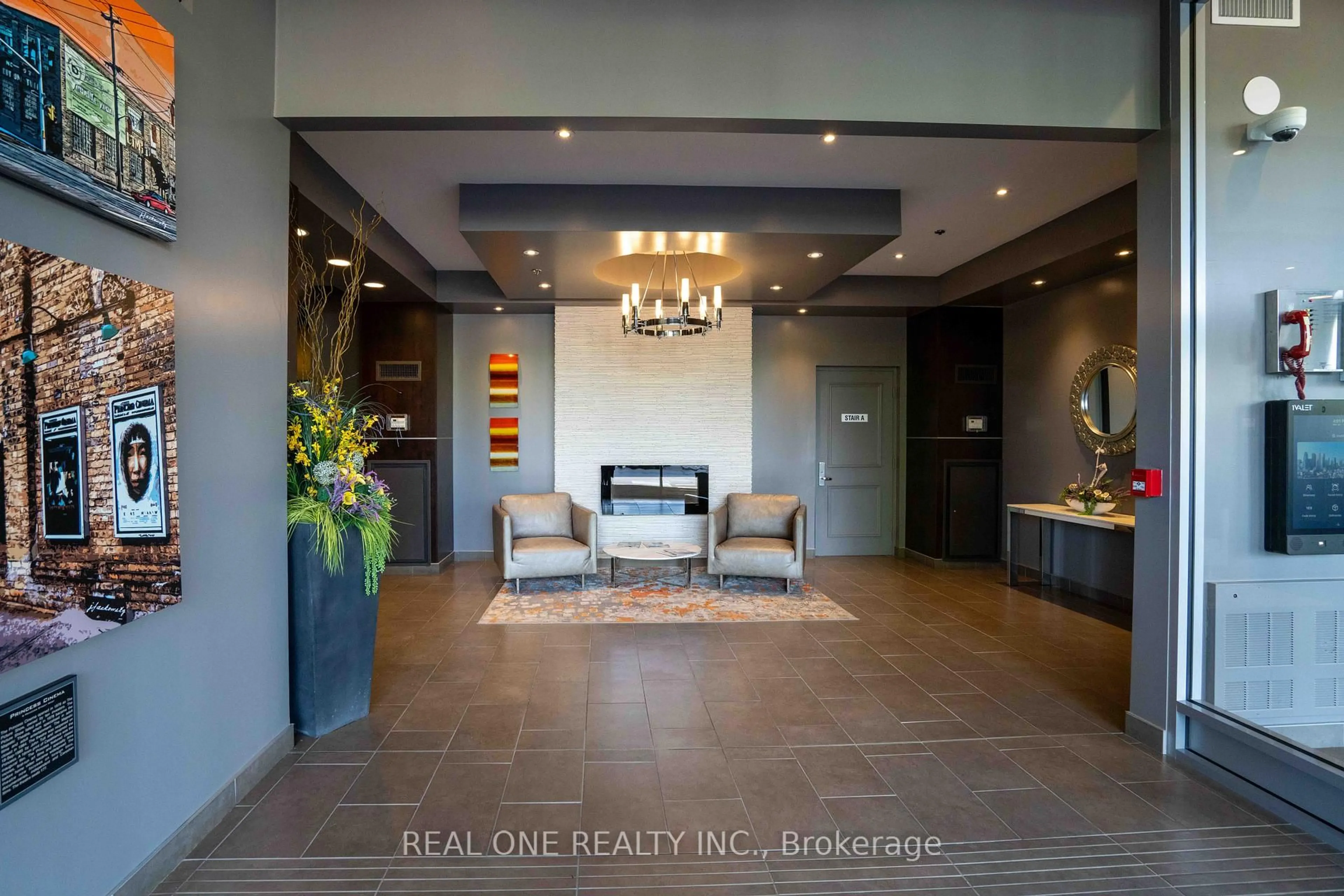 Lobby for 191 king St #703, Waterloo Ontario N2J 1R1