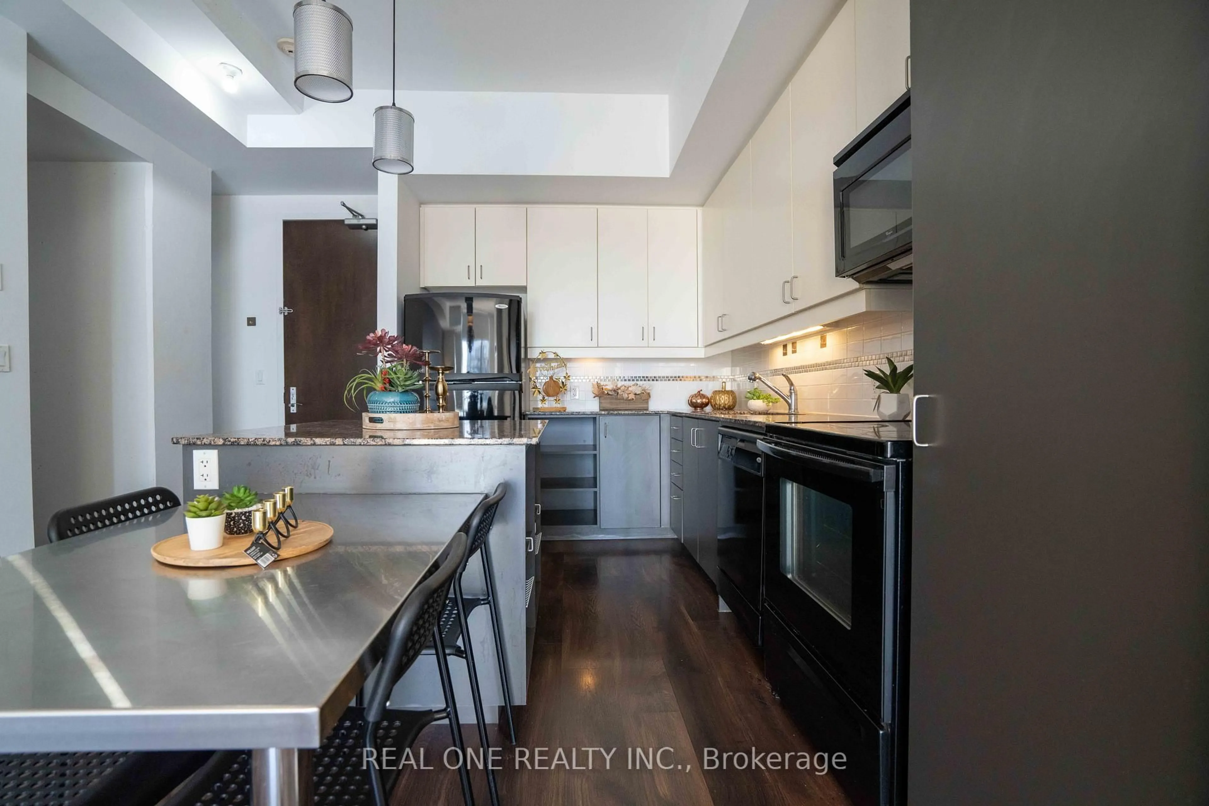 Open concept kitchen, unknown for 191 king St #703, Waterloo Ontario N2J 1R1