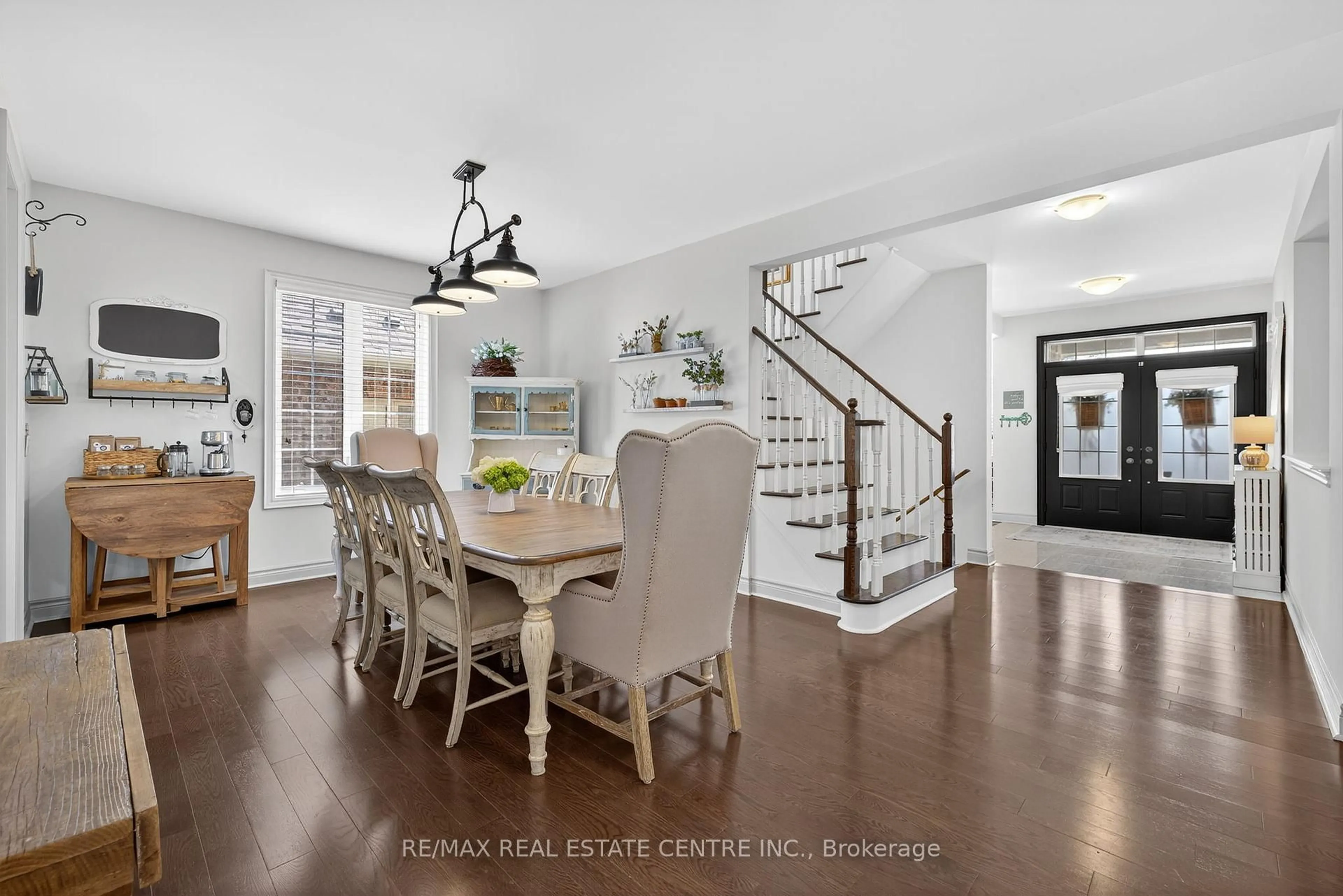Dining room, unknown for 53 Anderson Ave, Mono Ontario L9W 6T2