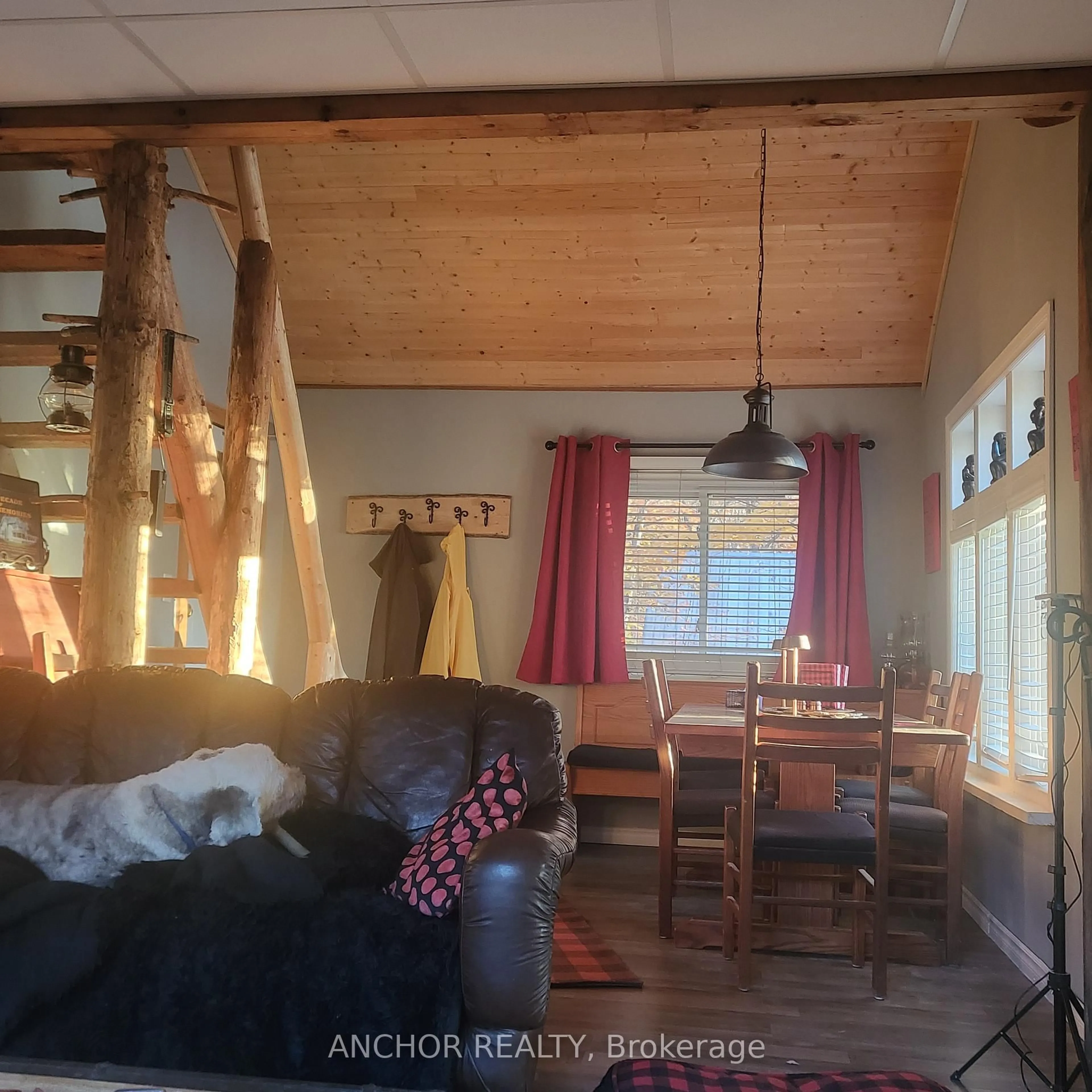 A pic of a room for 550 Shawanaga Lake, McDougall Ontario P0A 1G0