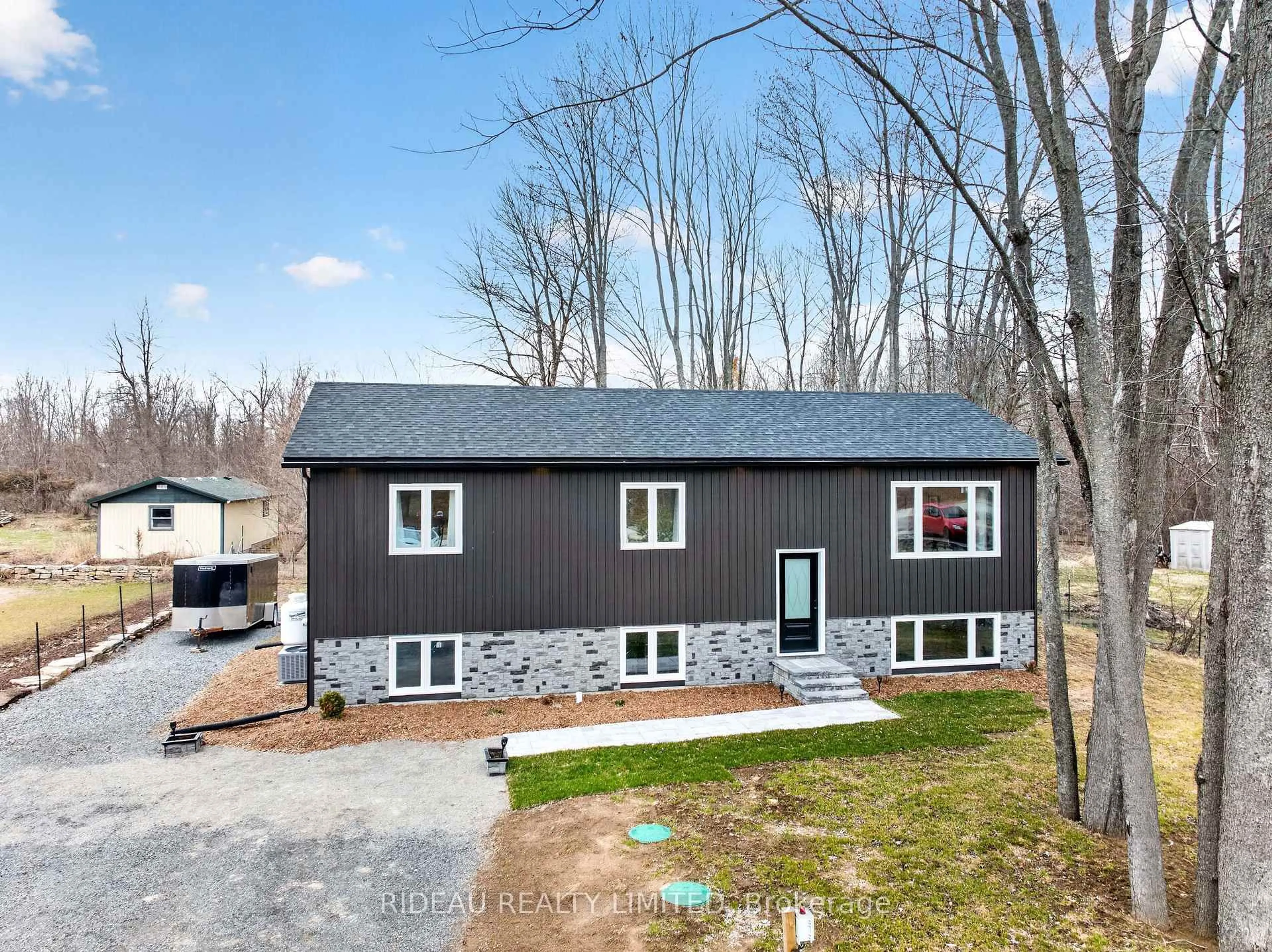 Home with vinyl exterior material, street for 7 Brock St, Rideau Lakes Ontario K0G 1P0