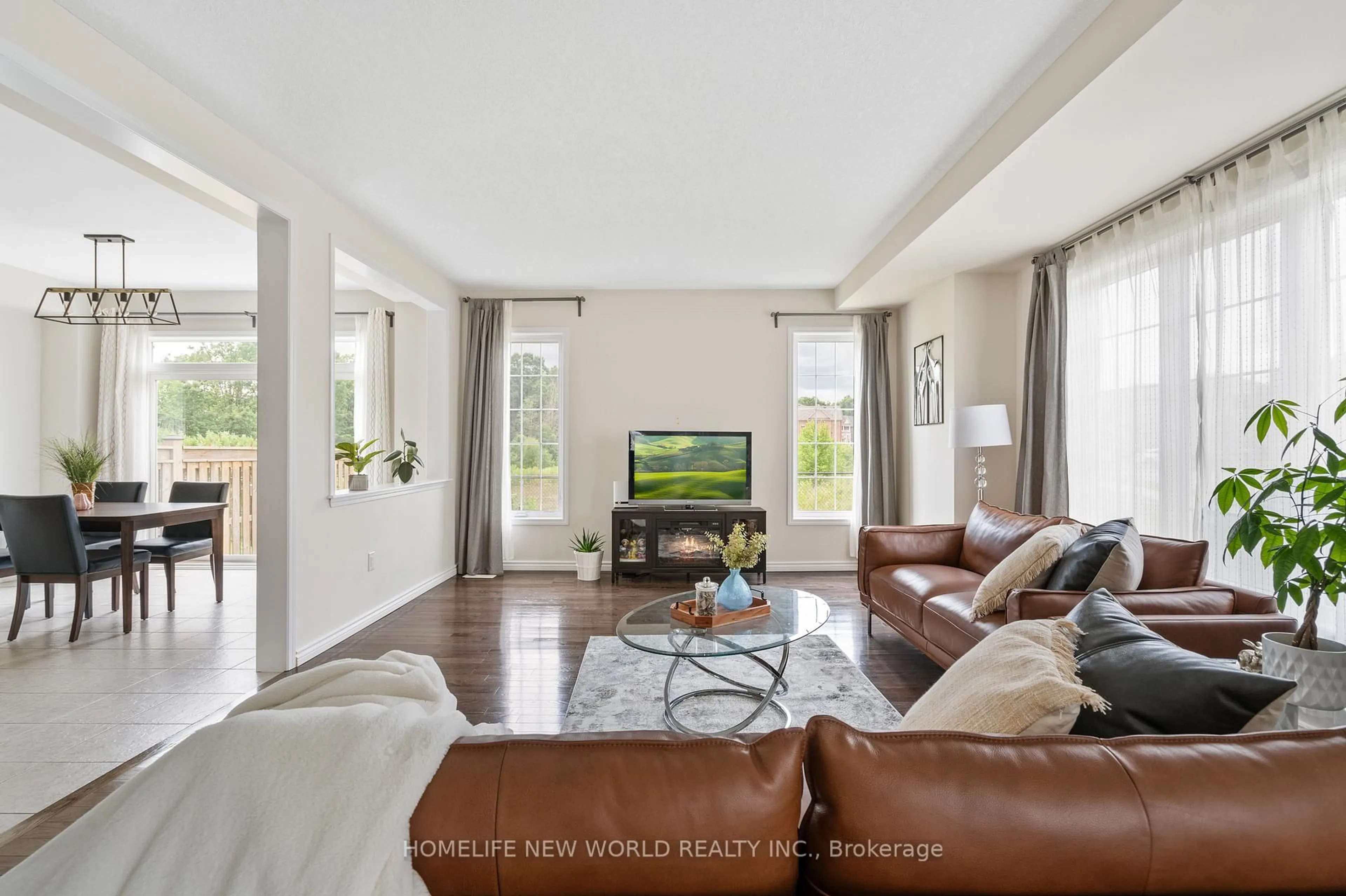 Living room with furniture, unknown for 7705 Shadbush Lane, Niagara Falls Ontario L2H 3R3