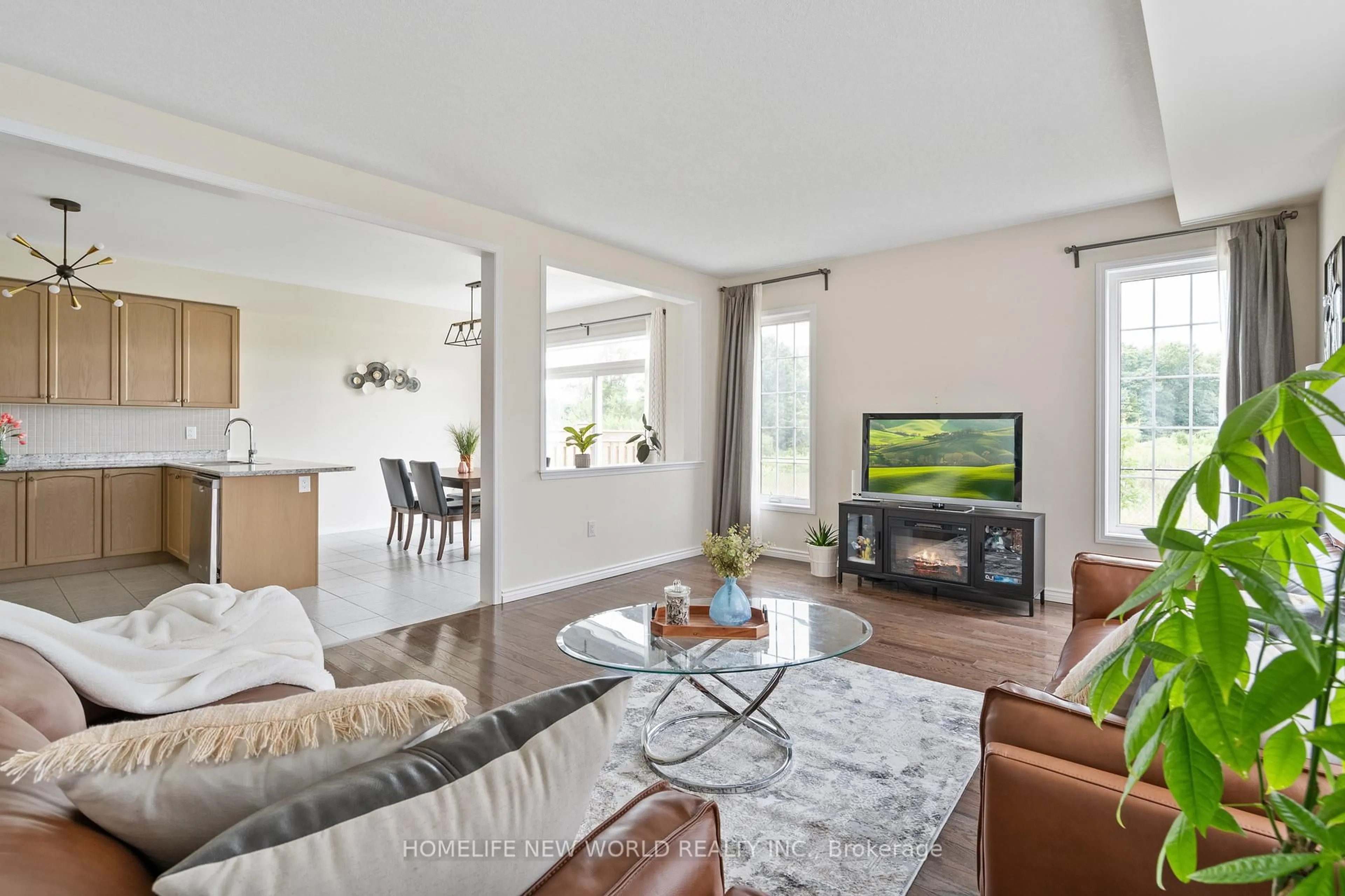 Living room with furniture, unknown for 7705 Shadbush Lane, Niagara Falls Ontario L2H 3R3