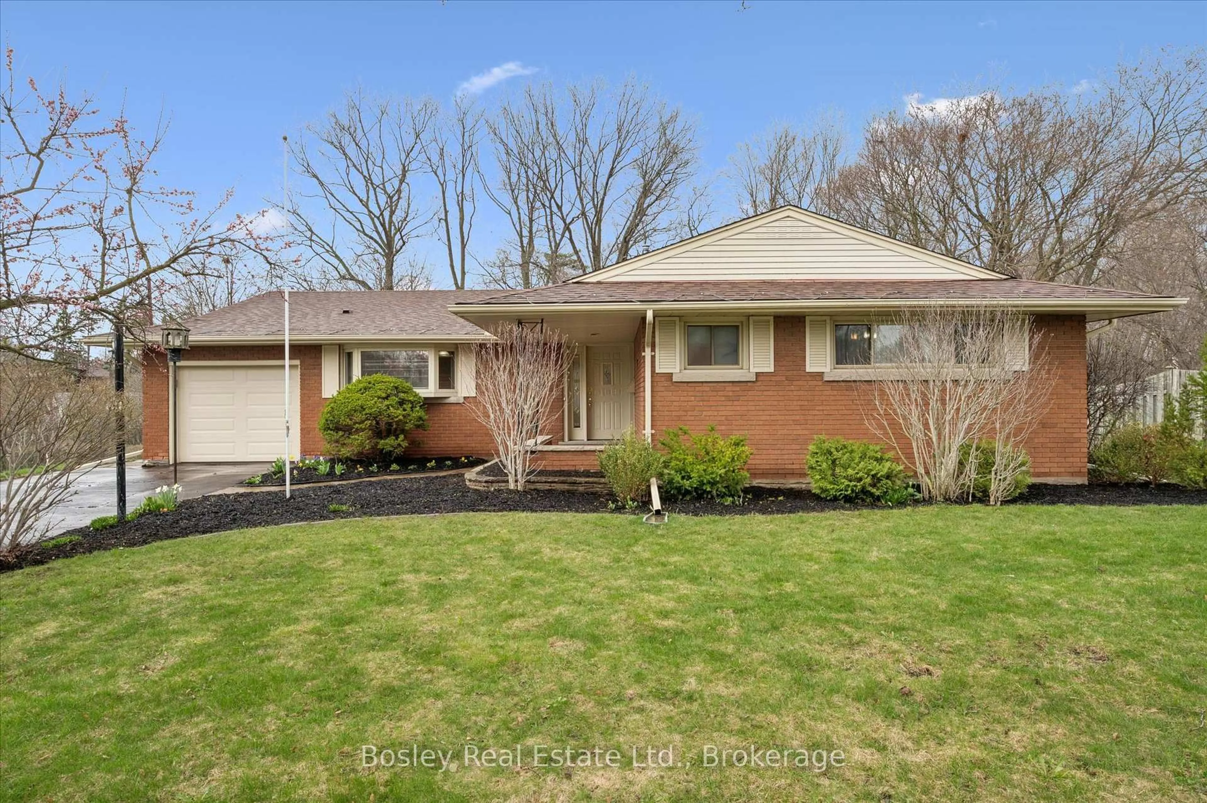 Home with brick exterior material, street for 30 STONYBROOK Dr, Kitchener Ontario N2M 4L5