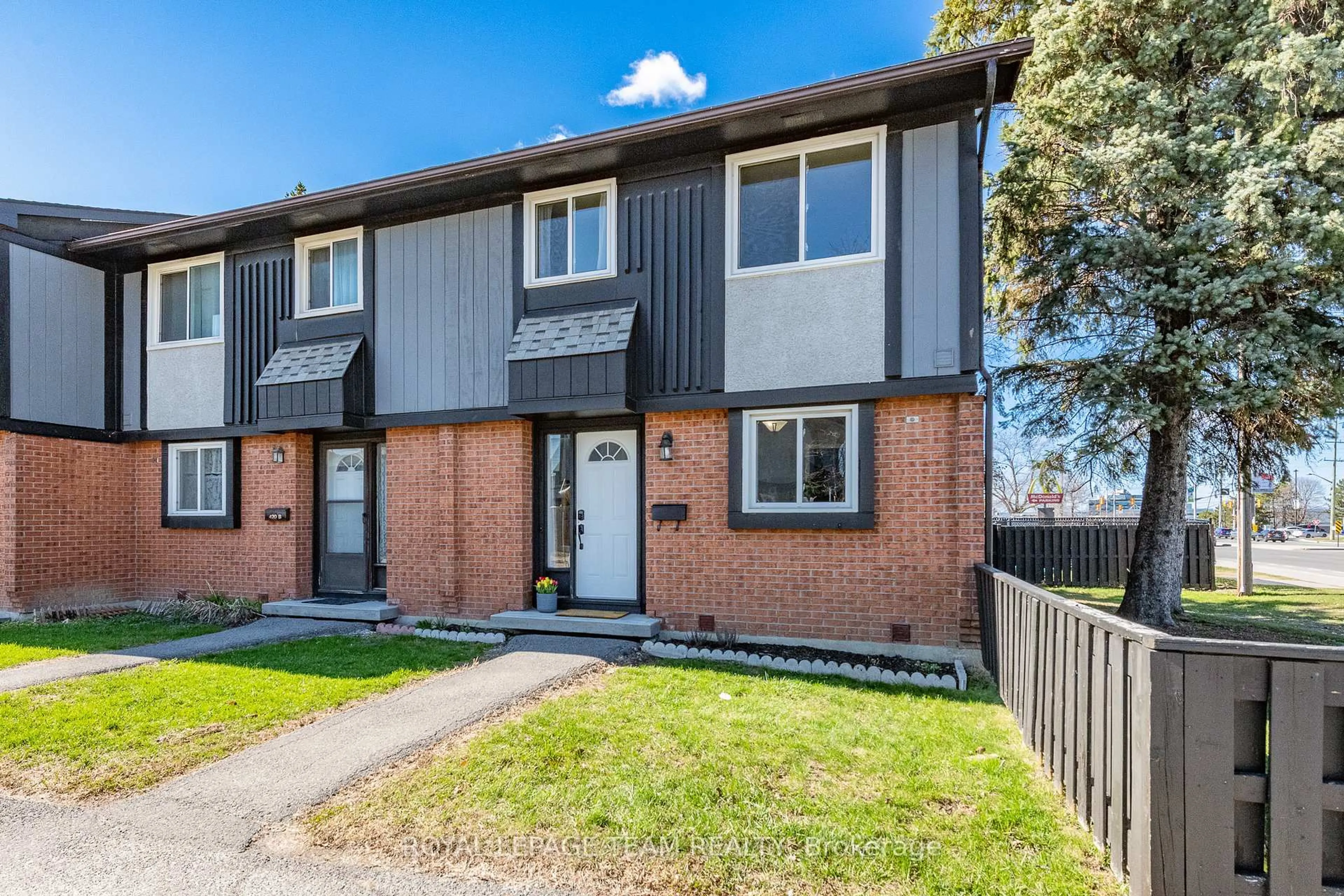 Unknown for 420 Moodie Dr #A, Ottawa Ontario K2H 8A6