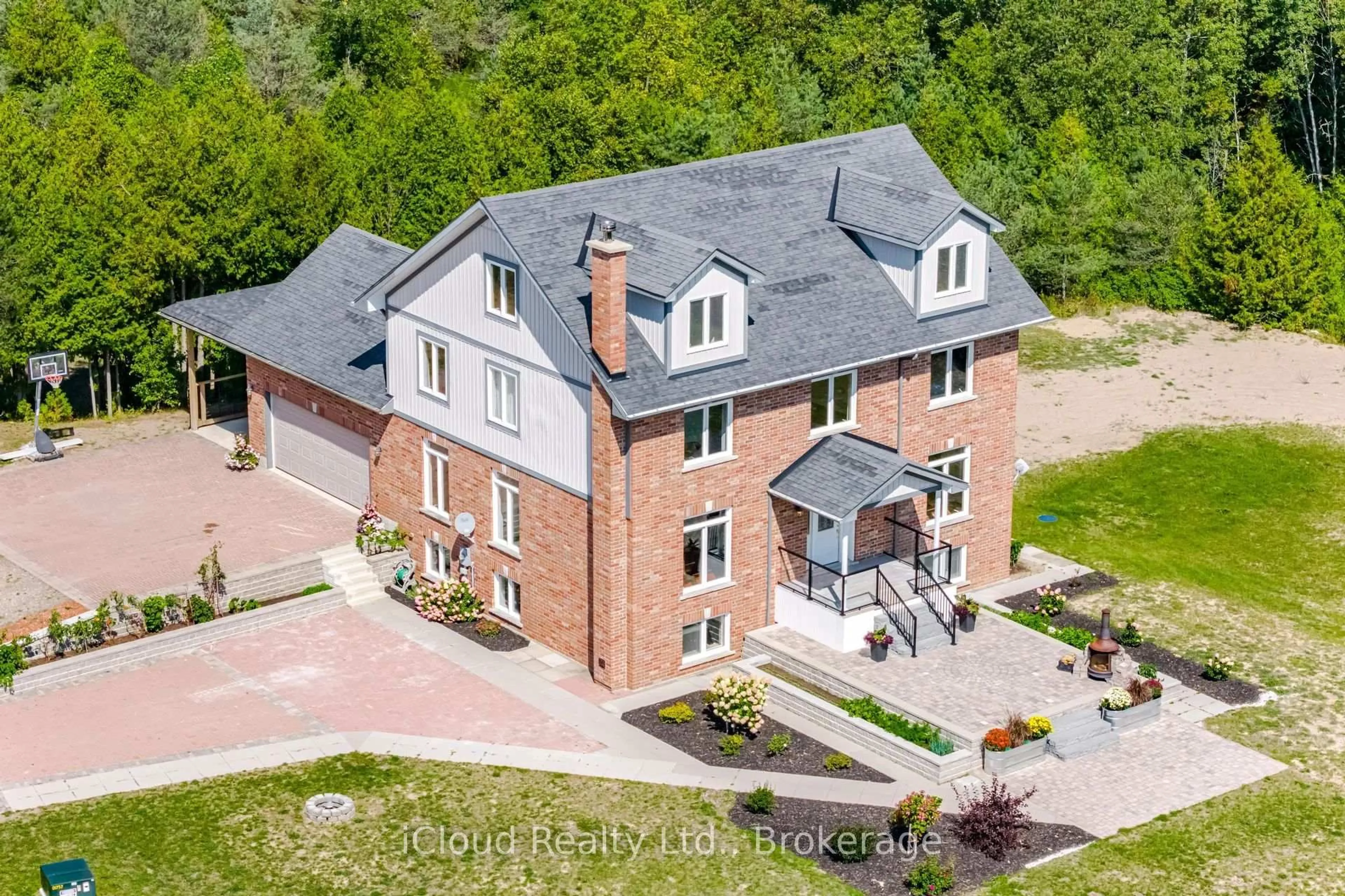 A pic from outside/outdoor area/front of a property/back of a property/a pic from drone, unknown for 346195 15th Sdrd, Mono Ontario L9W 6R9