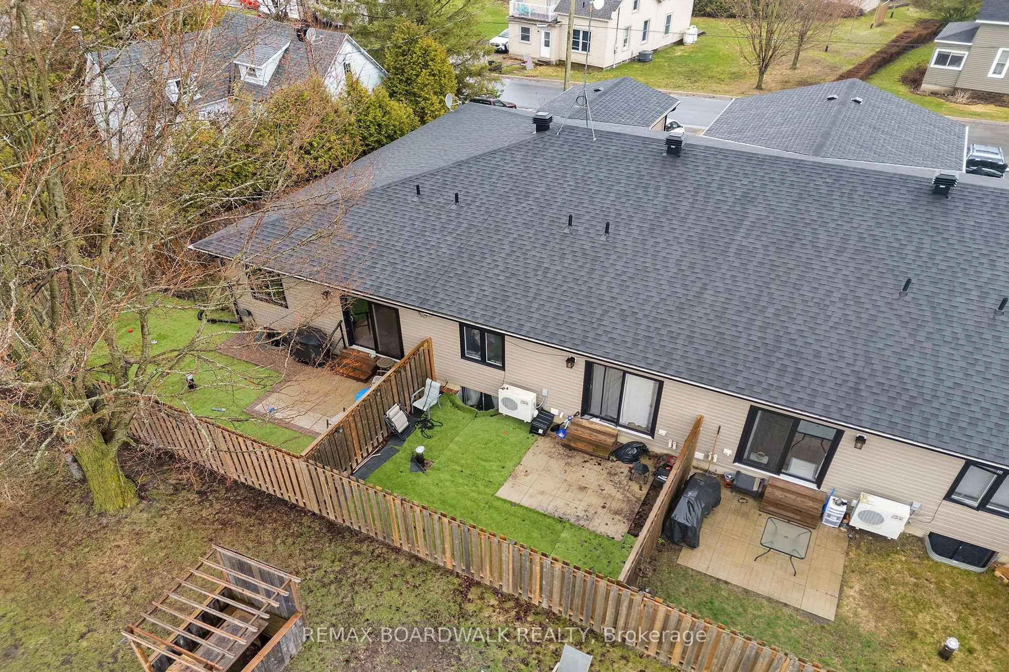 A pic from outside/outdoor area/front of a property/back of a property/a pic from drone, unknown for 32 David St #C, Edwardsburgh/Cardinal Ontario K0E 1X0