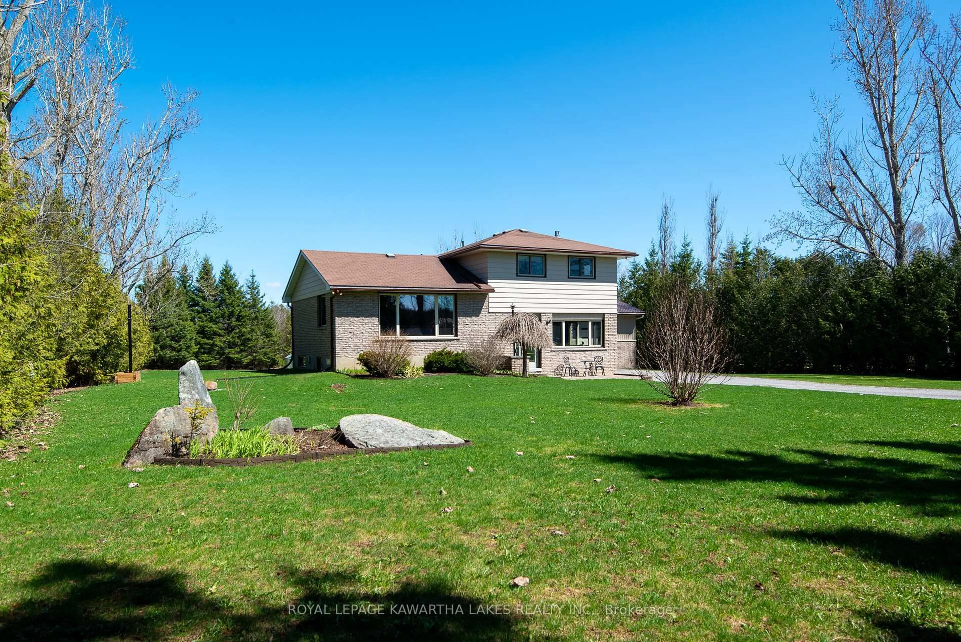 A pic from outside/outdoor area/front of a property/back of a property/a pic from drone, unknown for 328 Cedar Glen Rd, Kawartha Lakes Ontario K0M 1L0