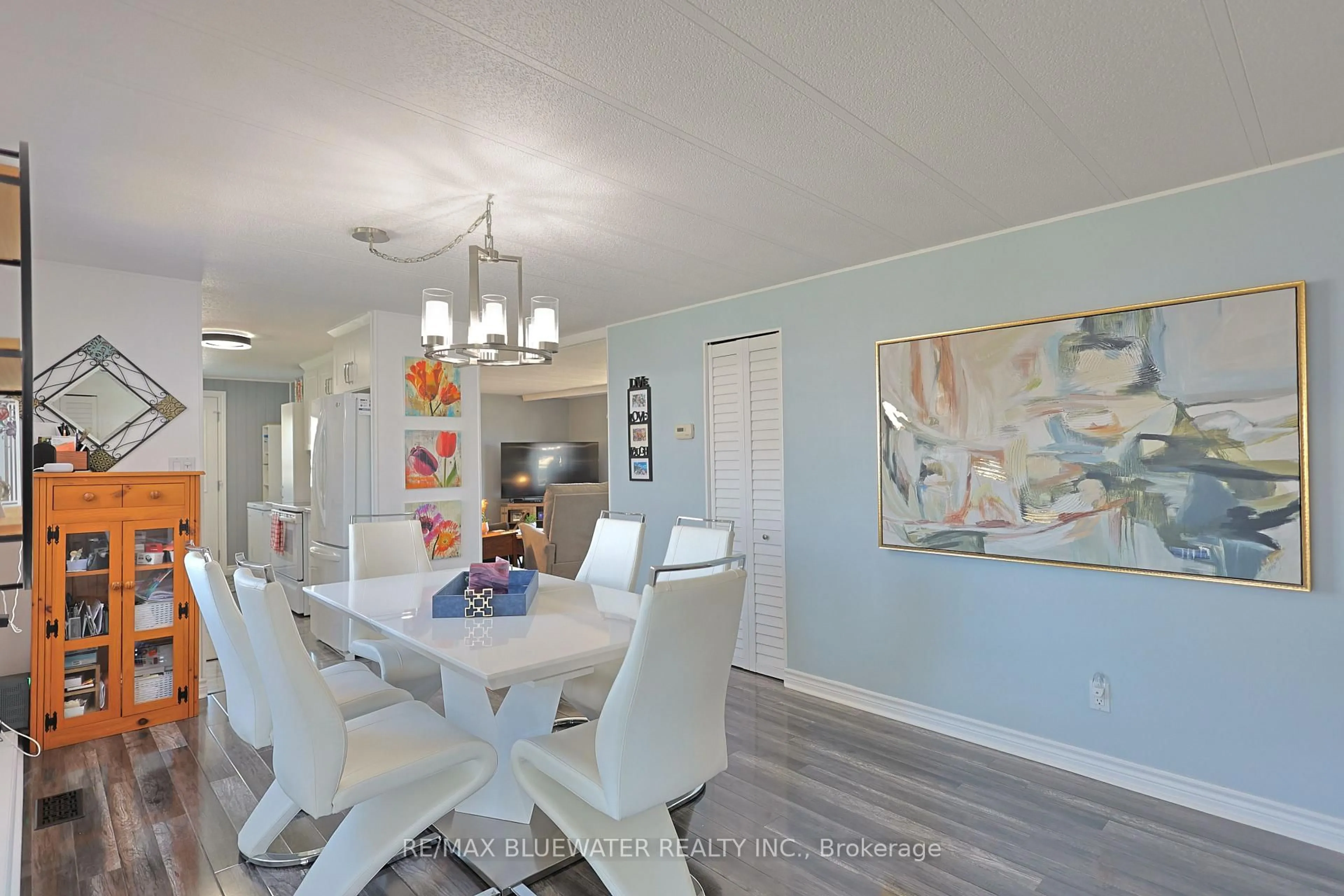 Dining room, unknown for 82 Dunes Dr, South Huron Ontario N0M 1T0