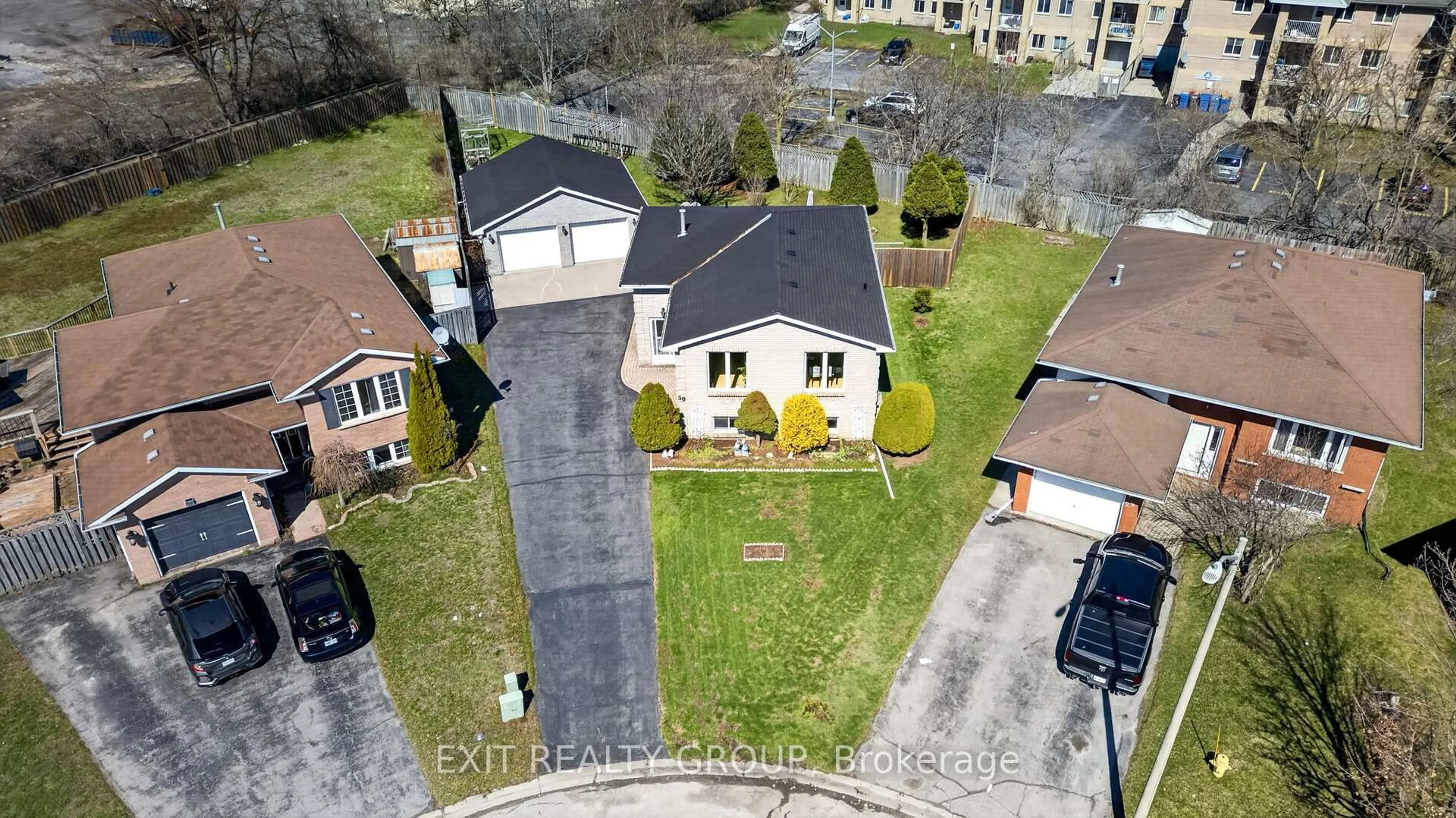 A pic from outside/outdoor area/front of a property/back of a property/a pic from drone, street for 30 Charlotte St, Quinte West Ontario K8V 2B9