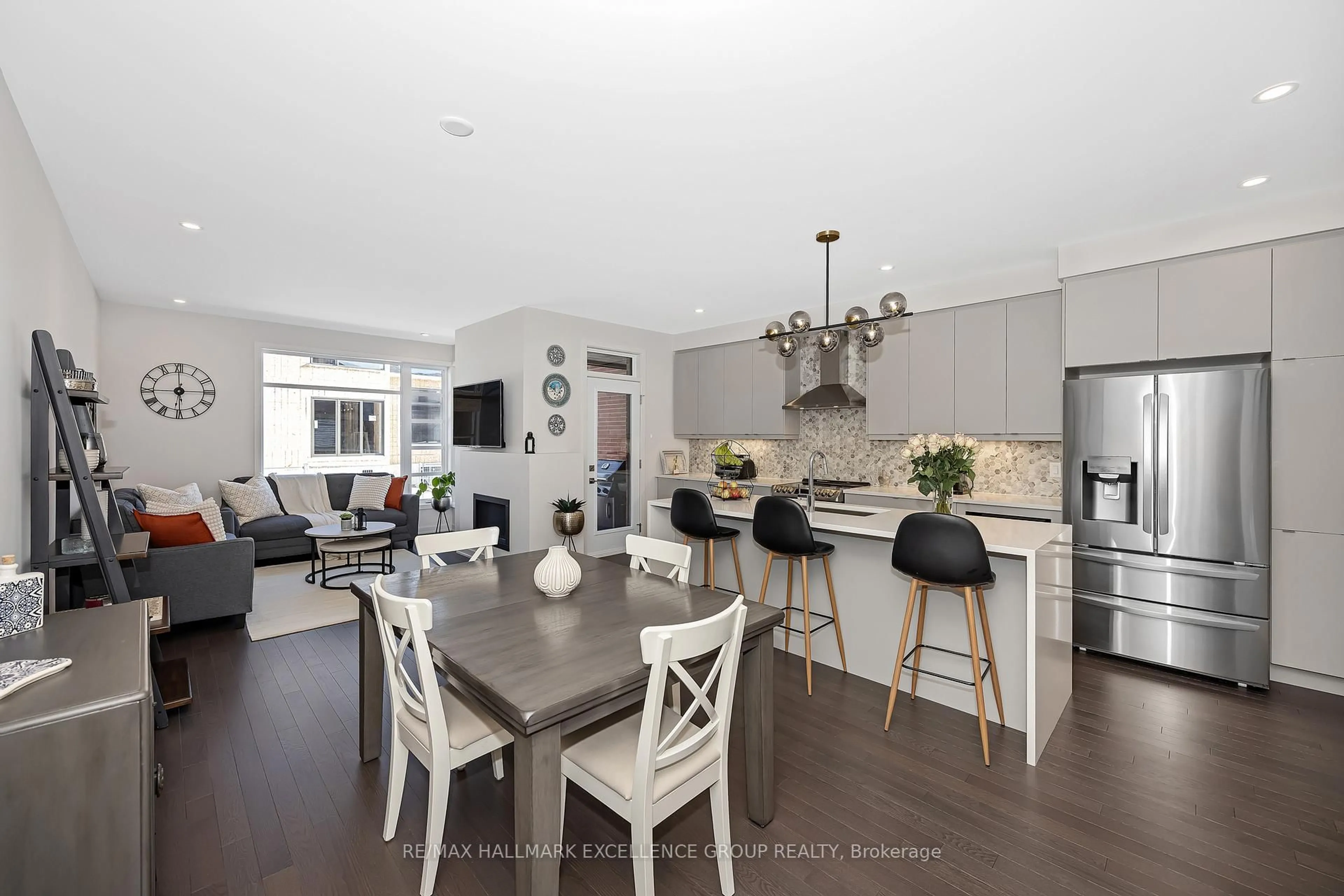 Open concept kitchen, unknown for 677 Honeydew St, Ottawa Ontario K1X 0K5