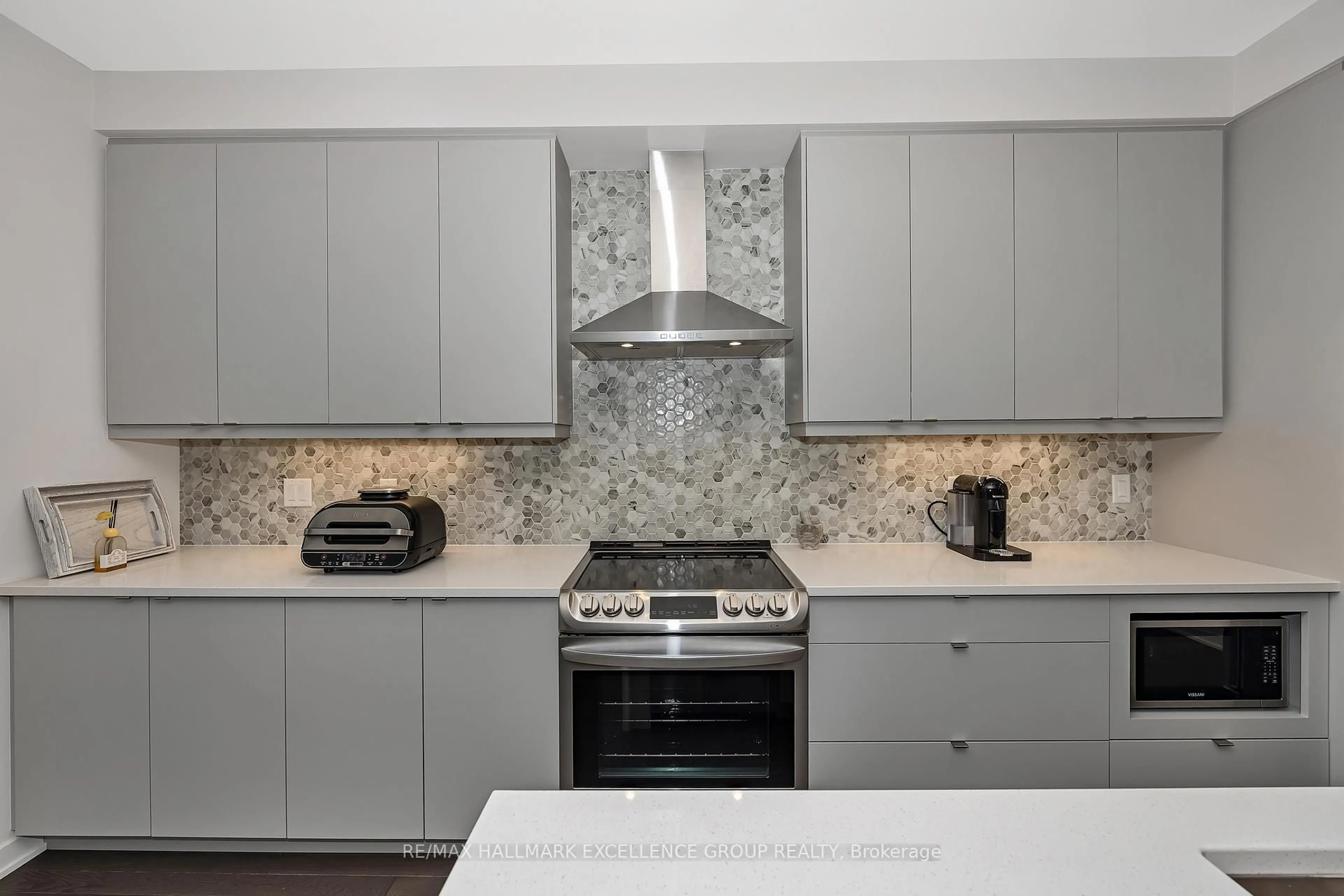 Contemporary kitchen, ceramic/tile floor for 677 Honeydew St, Ottawa Ontario K1X 0K5