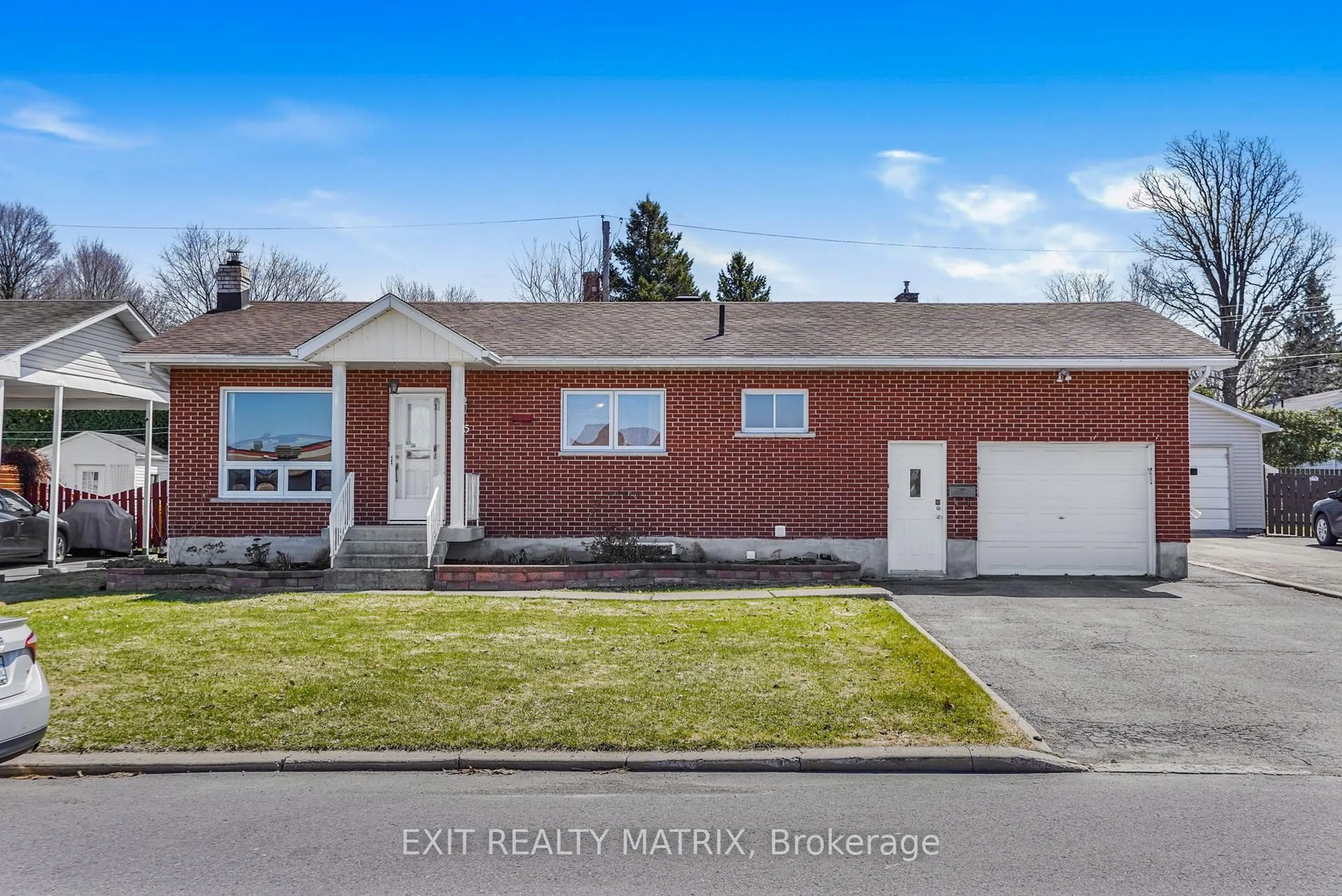 Home with brick exterior material, street for 925 Ghislain St, Hawkesbury Ontario K6A 3A8