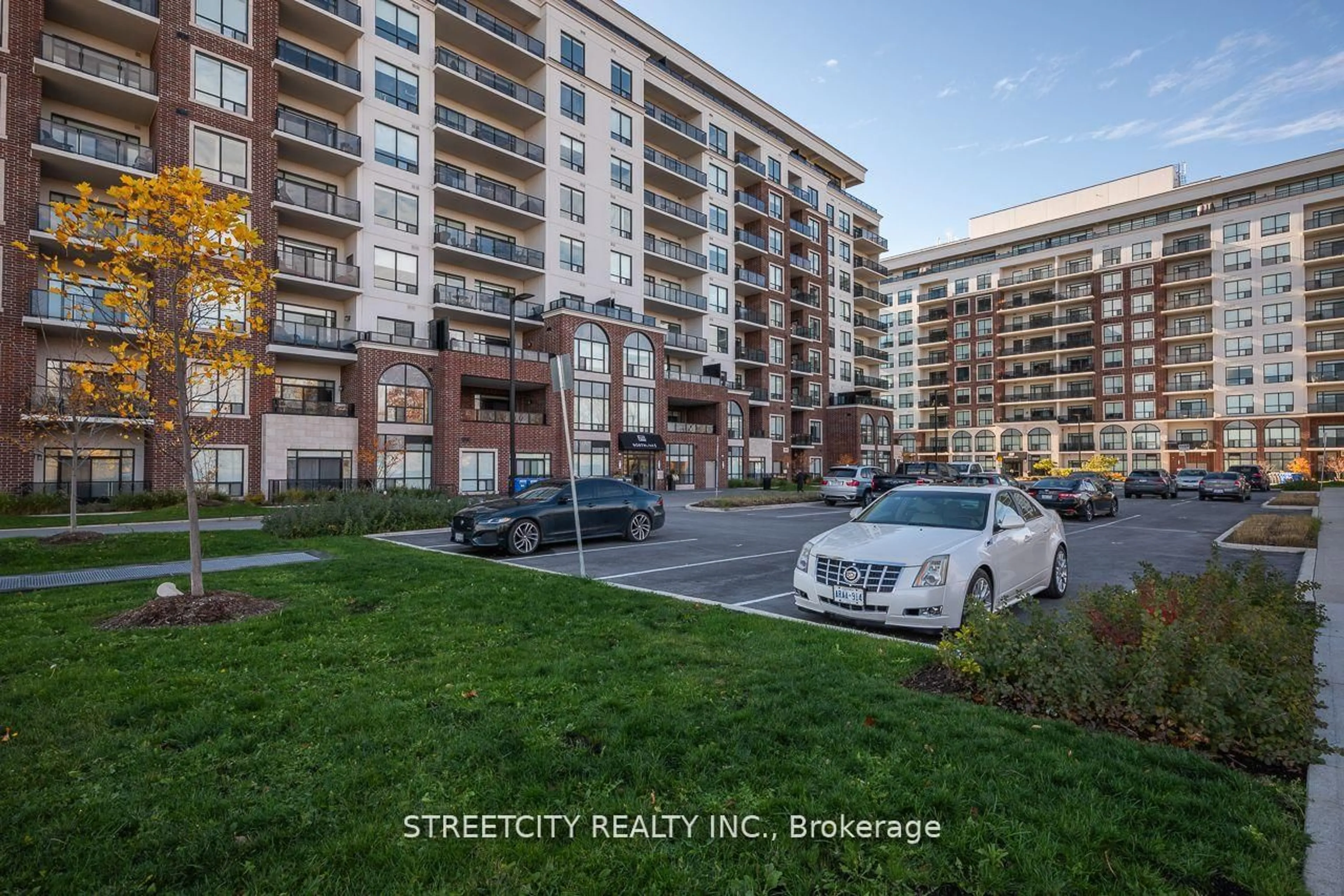 A pic from outside/outdoor area/front of a property/back of a property/a pic from drone, street for 480 Callaway Rd #102, London North Ontario N6G 0Z3
