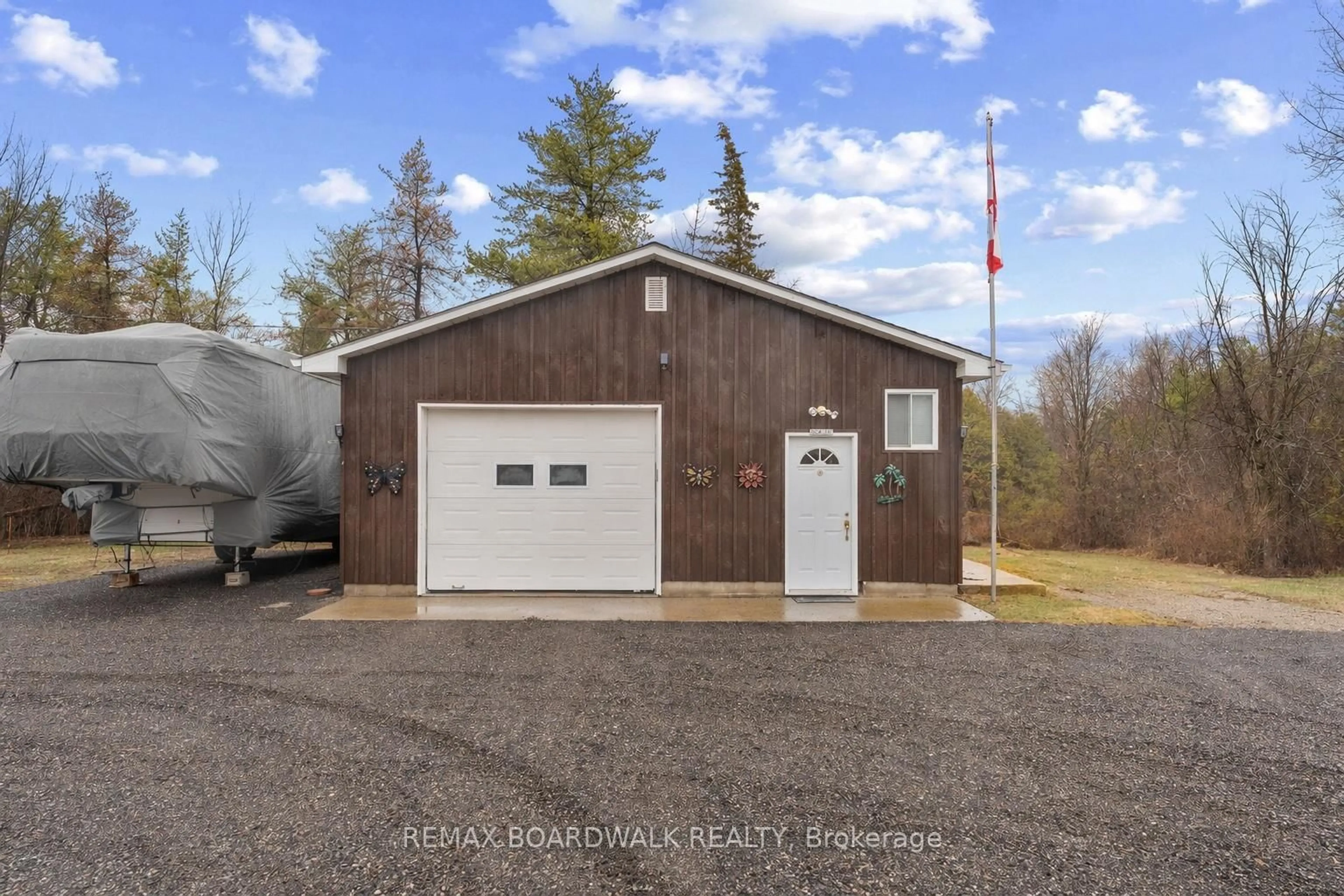 Indoor garage for 51 Blanchards Hill Rd, Rideau Lakes Ontario K0G 1L0