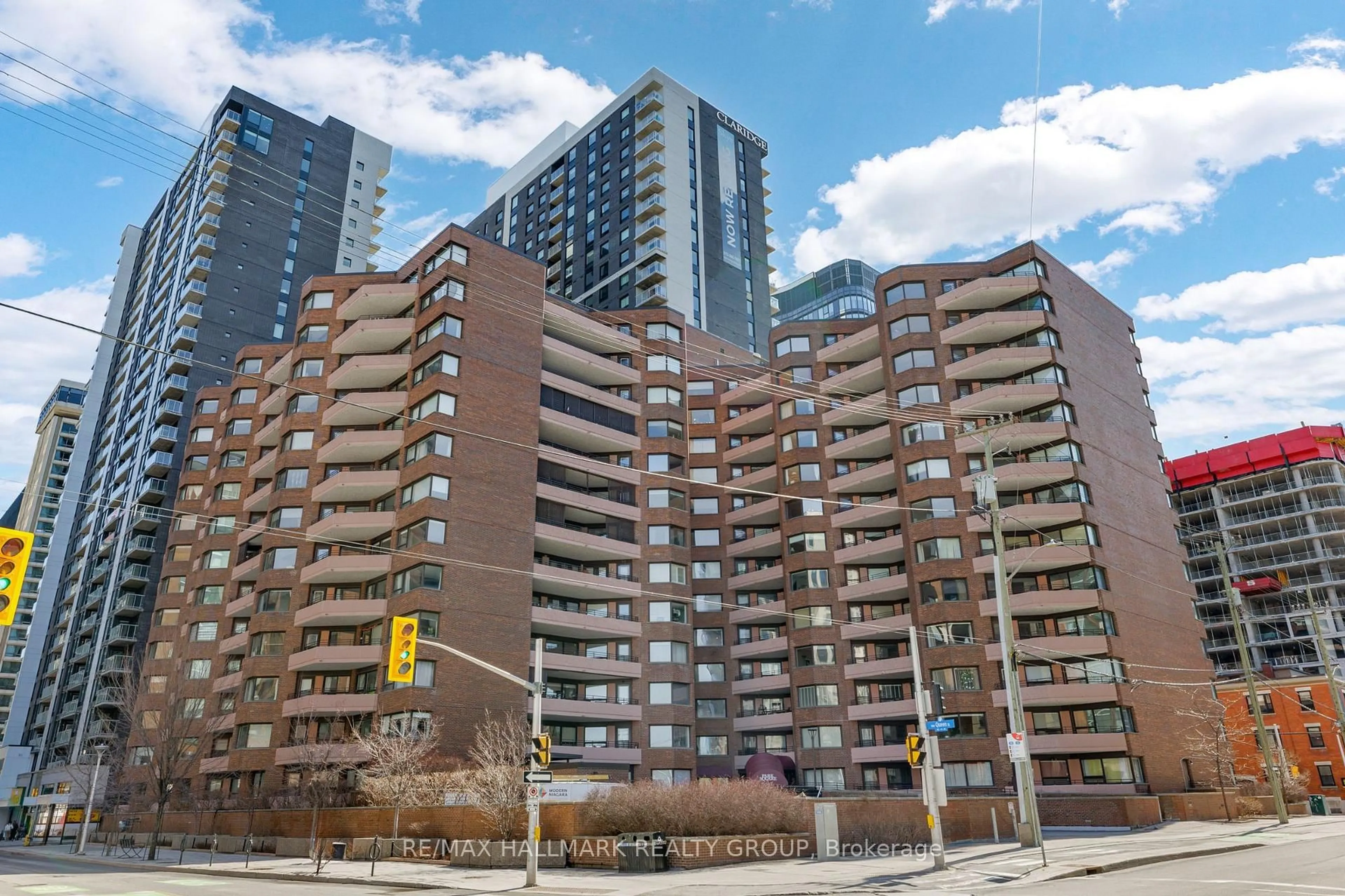 Patio, unknown for 151 Bay St #810, Ottawa Ontario K1R 7T2