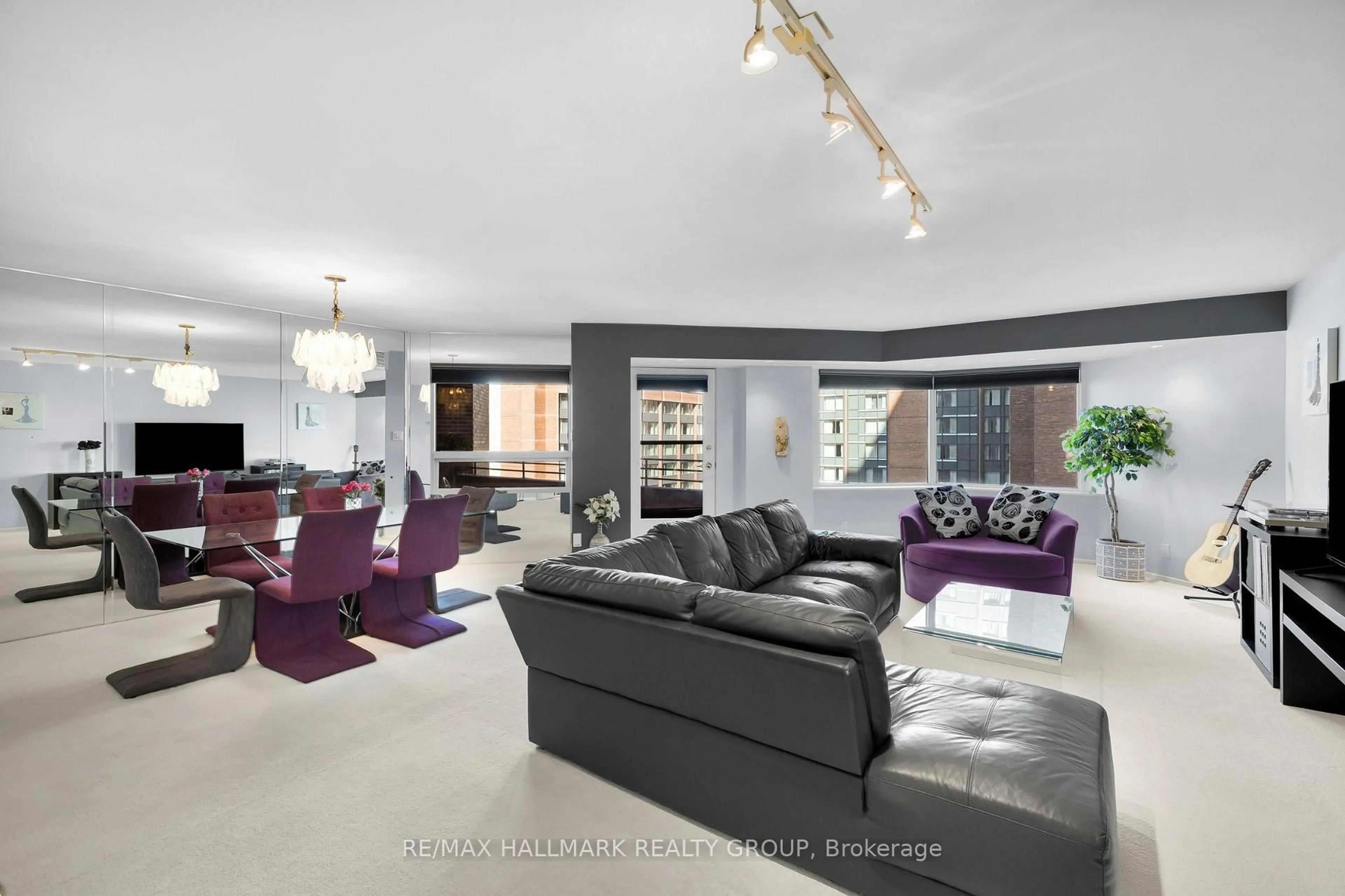 Living room with furniture, unknown for 151 Bay St #810, Ottawa Ontario K1R 7T2