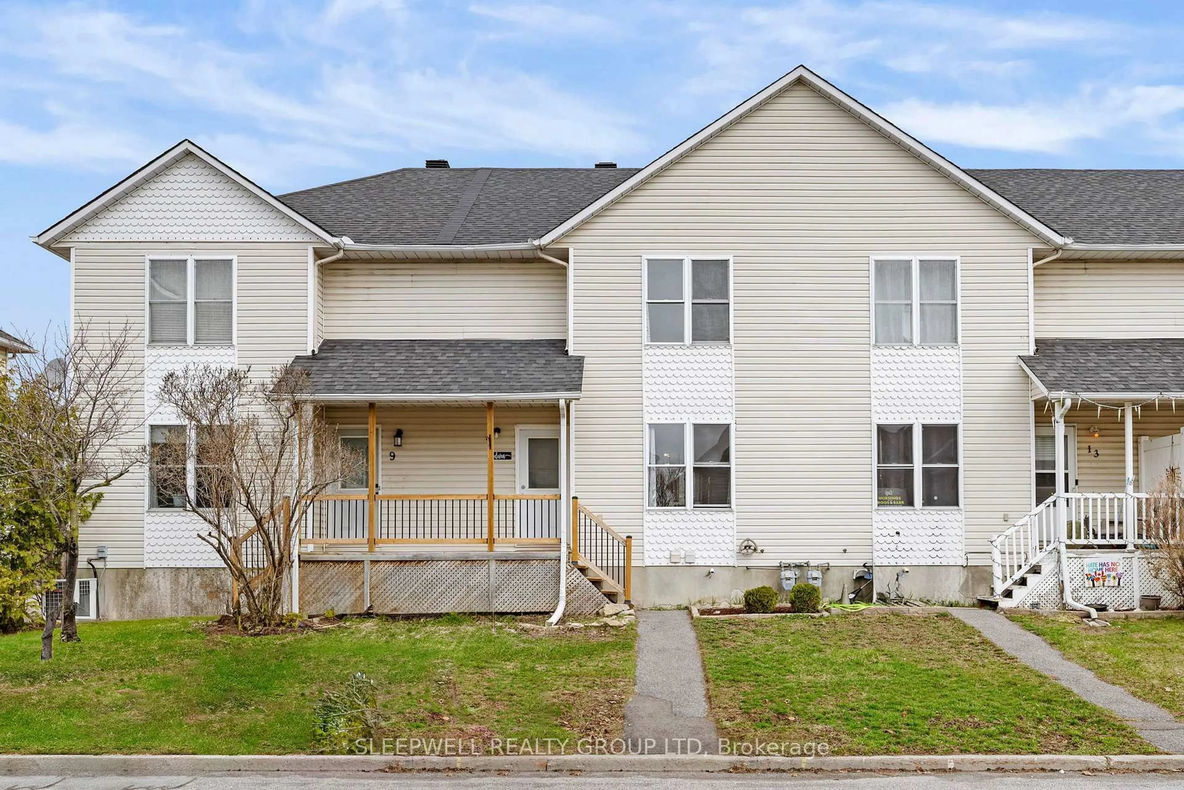 Home with vinyl exterior material, street for 11 Johnston St, Carleton Place Ontario K7C 4R7