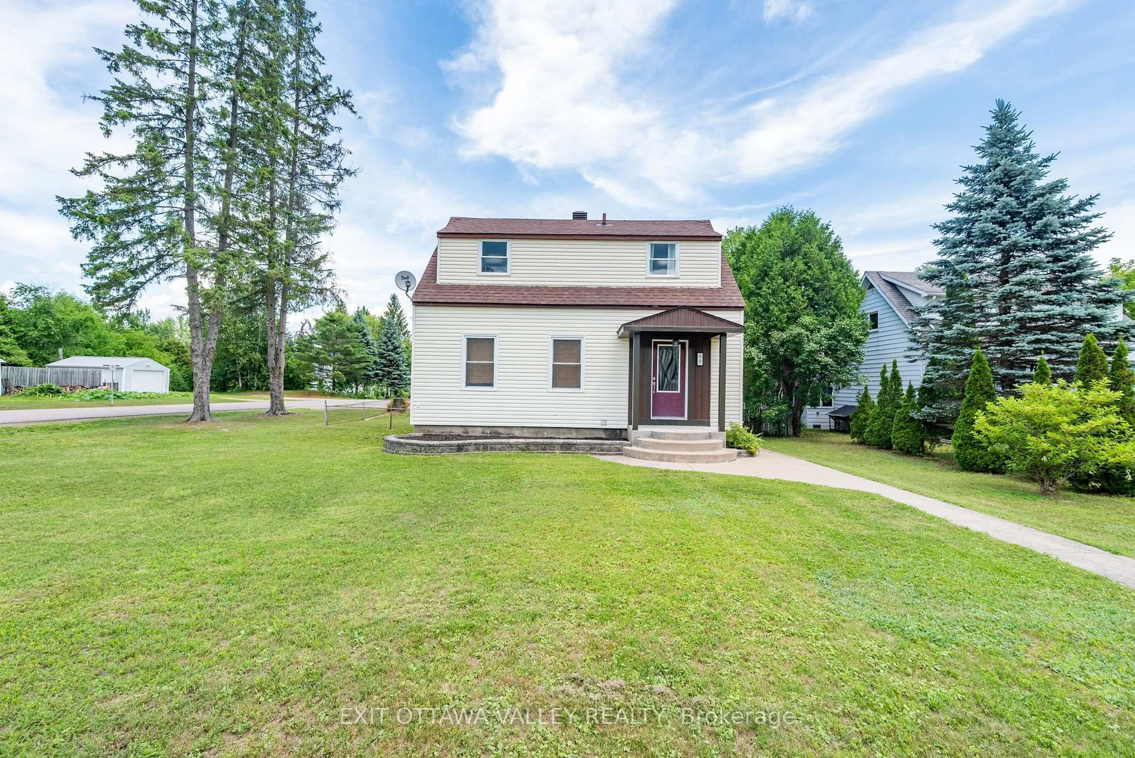 A pic from outside/outdoor area/front of a property/back of a property/a pic from drone, street for 49 Glendale Ave, Deep River Ontario K0J 1P0