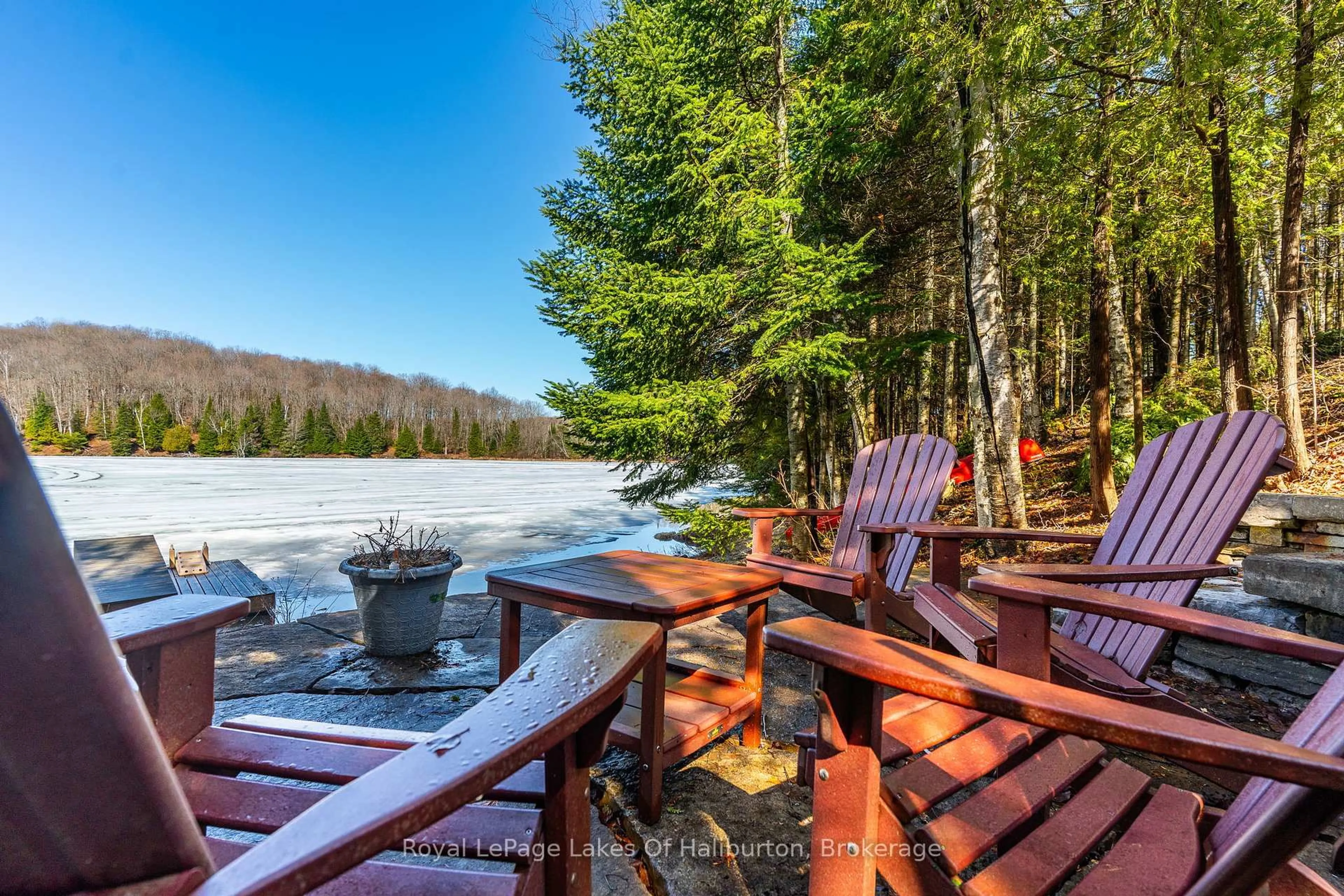 Patio, water/lake/river/ocean view for 1128 Argillite Rd, Dysart et al Ontario K0M 1S0