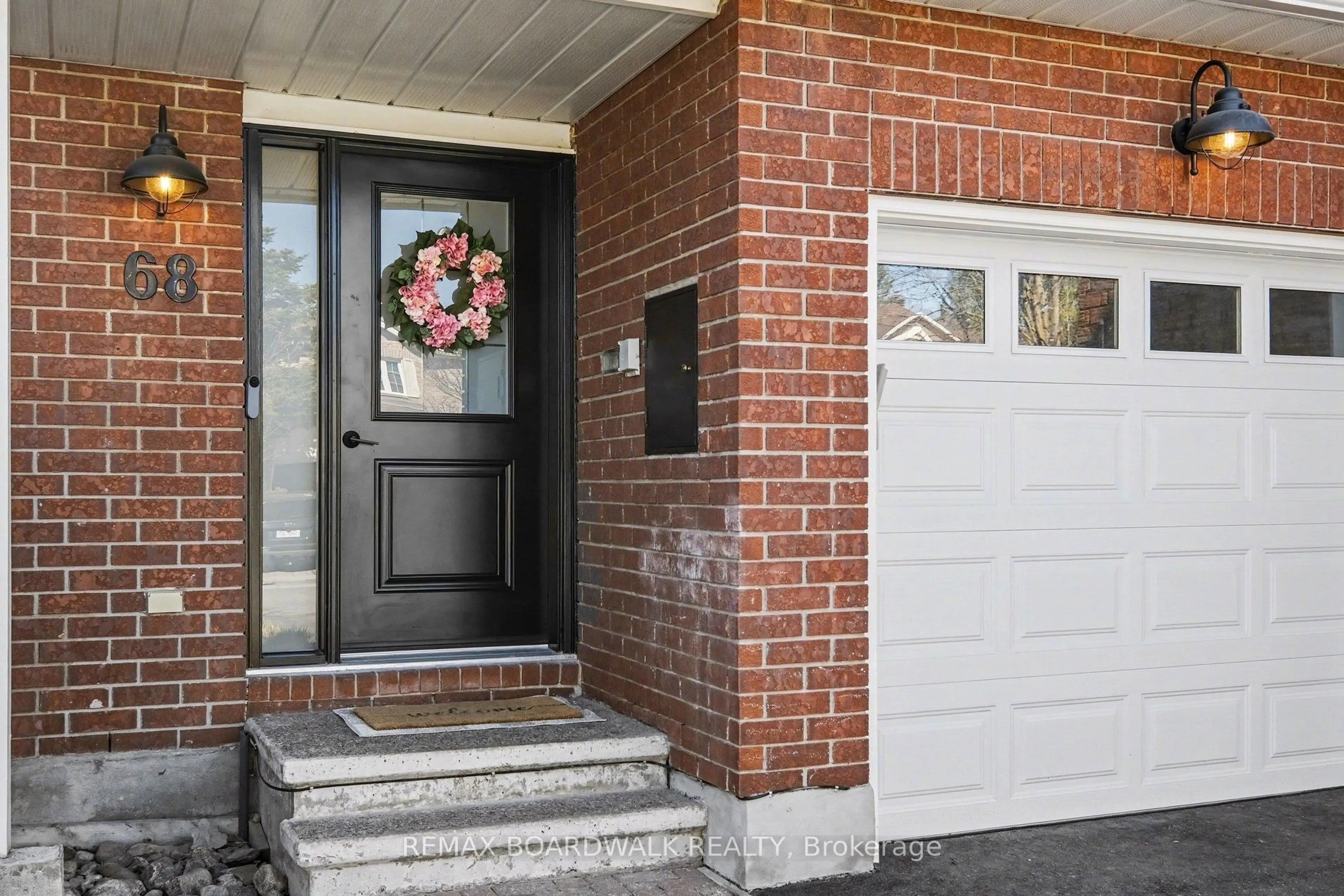 Unknown for 68 Houlahan St, Ottawa Ontario K2J 3Y7