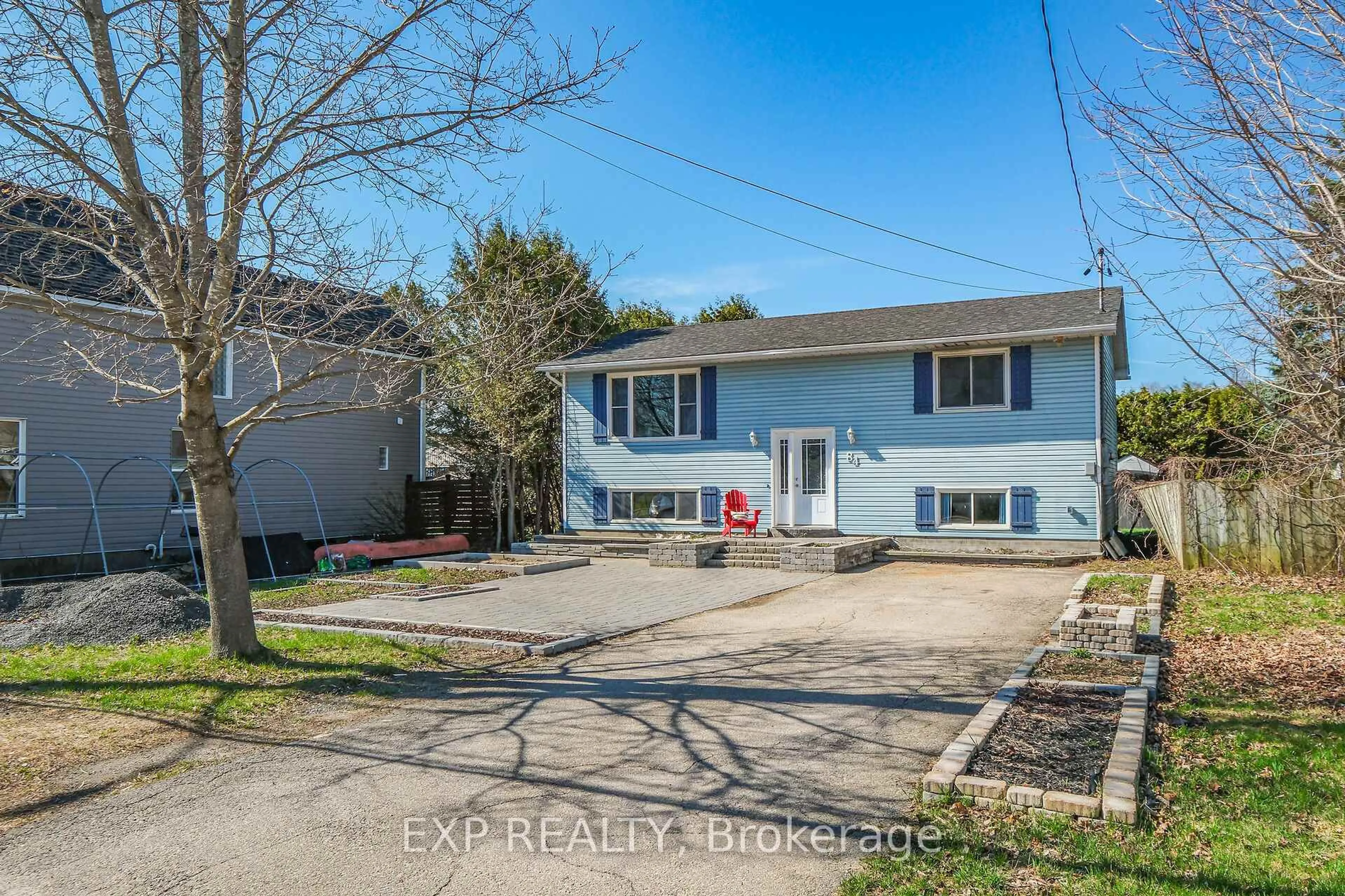 Home with vinyl exterior material, street for 84 Martin St, Almonte Ontario K0A 1A0