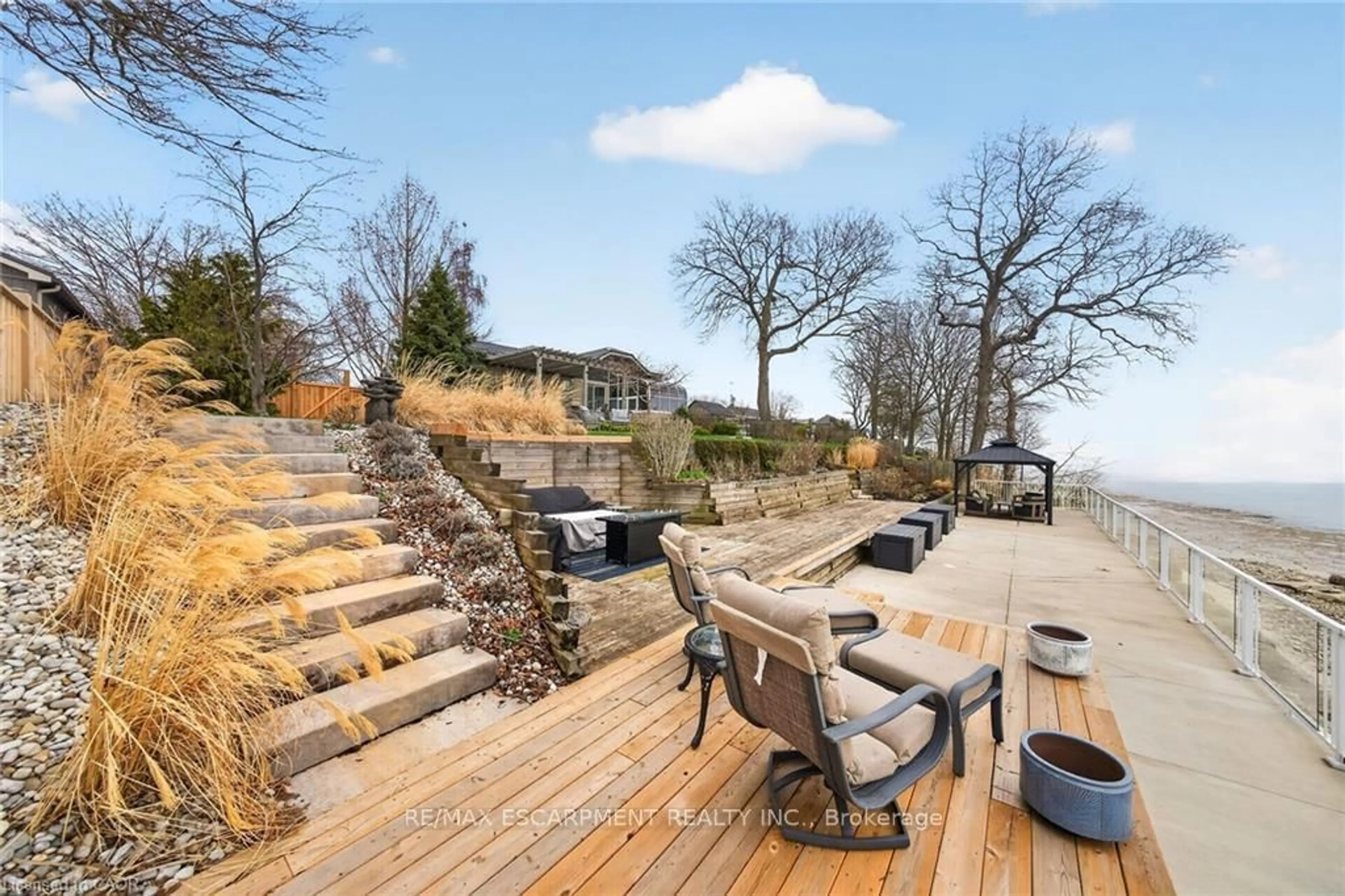 Patio, water/lake/river/ocean view for 108 Lakeside Dr, Haldimand Ontario N0A 1L0