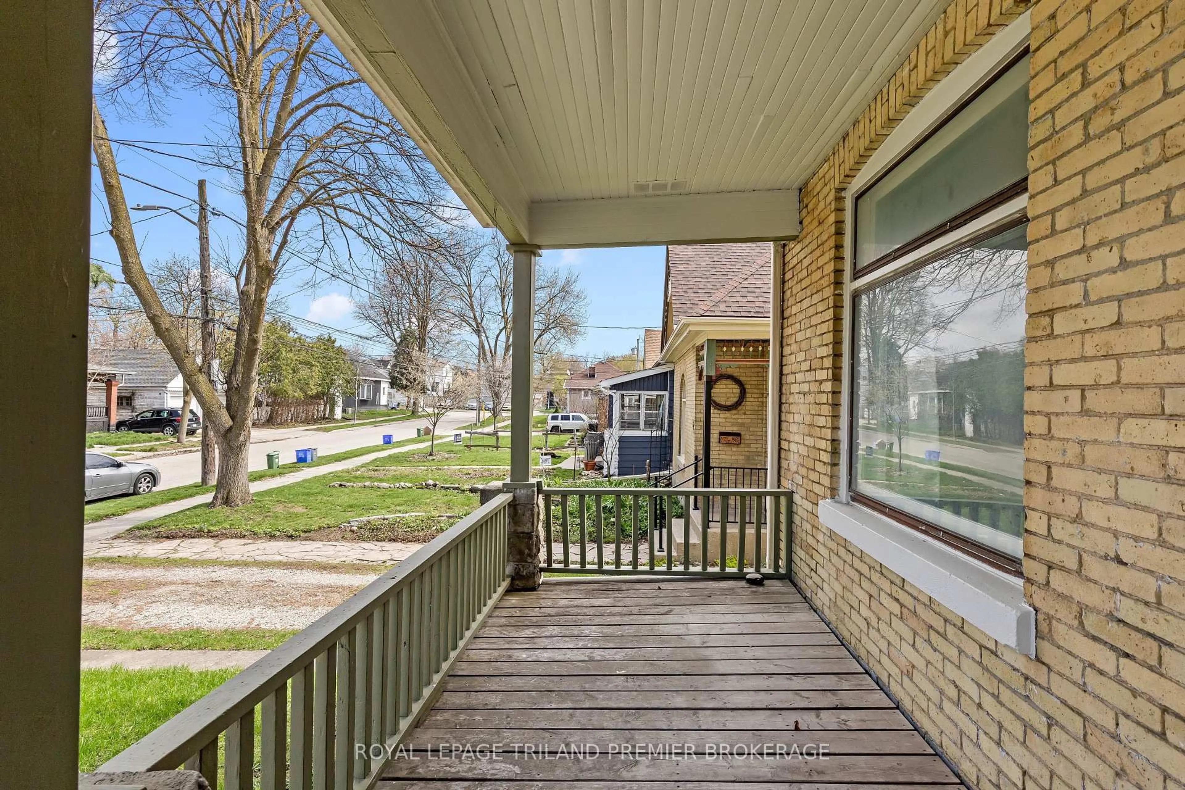 Unknown for 653 Princess Ave, London East Ontario N5W 3L9