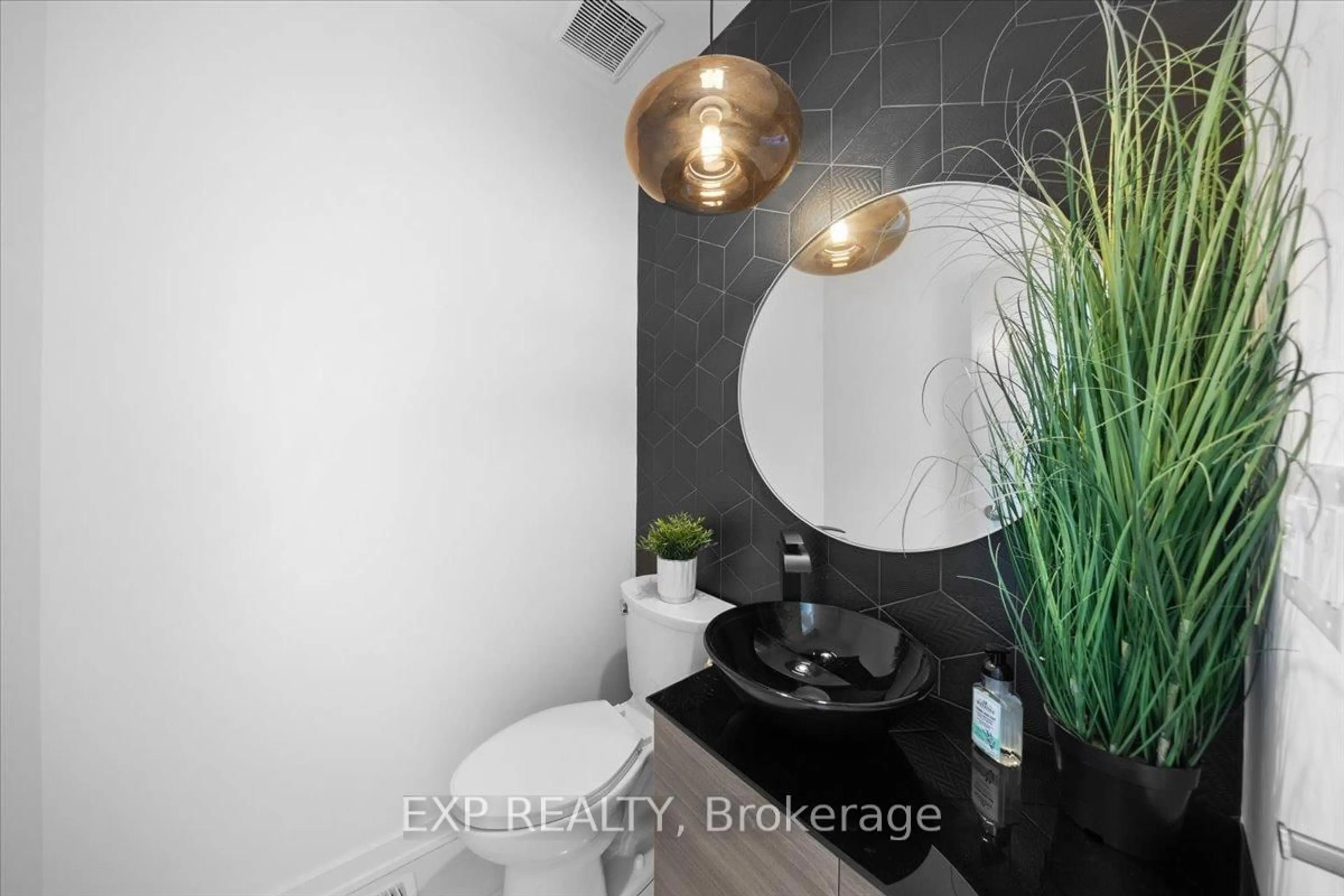 Contemporary bathroom, ceramic/tile floor for 769 Brian Good Ave, Ottawa Ontario K4M 0E3