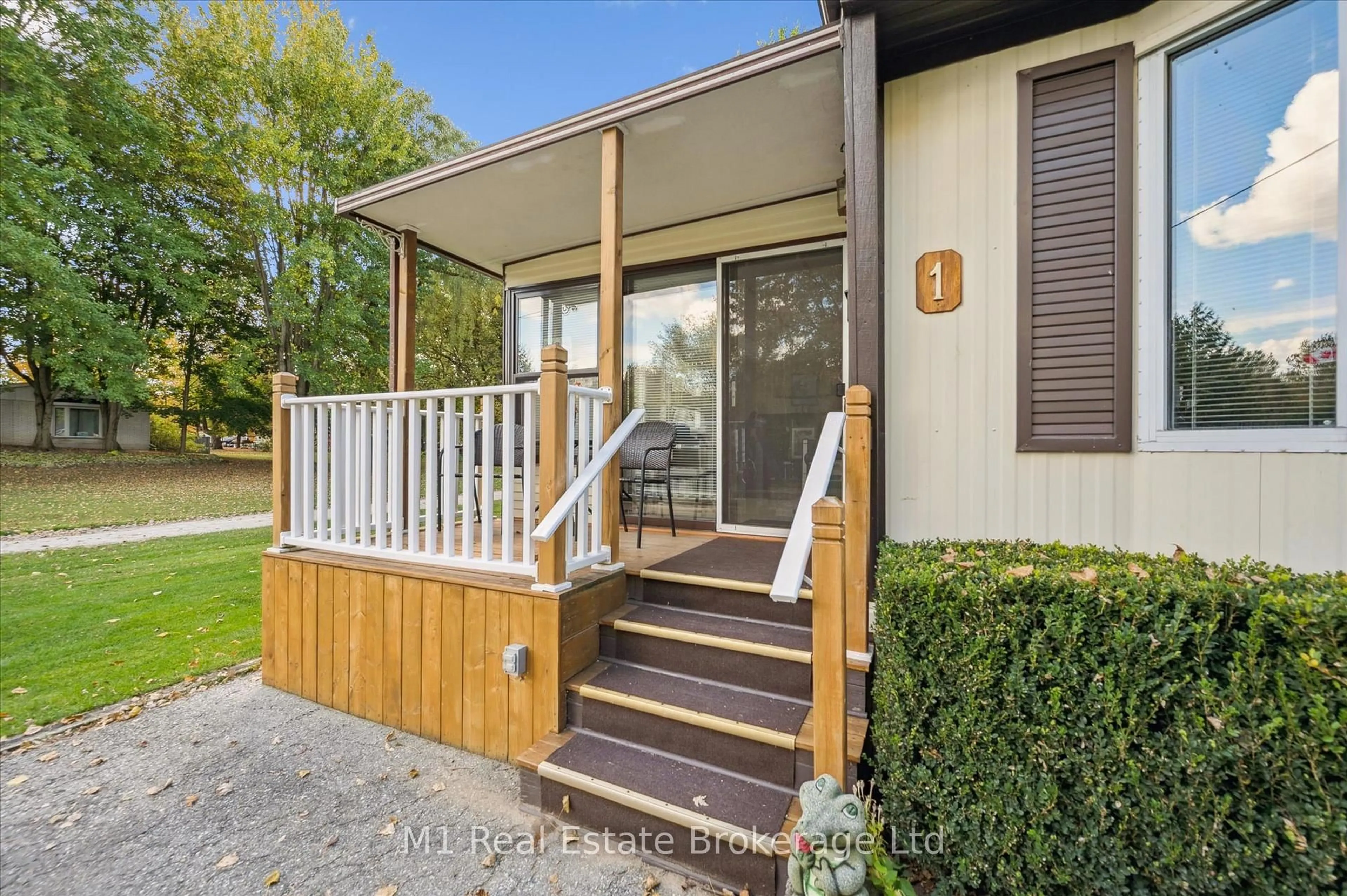 Unknown for 1 Grand Vista Dr, Wellington North Ontario N0G 2L0