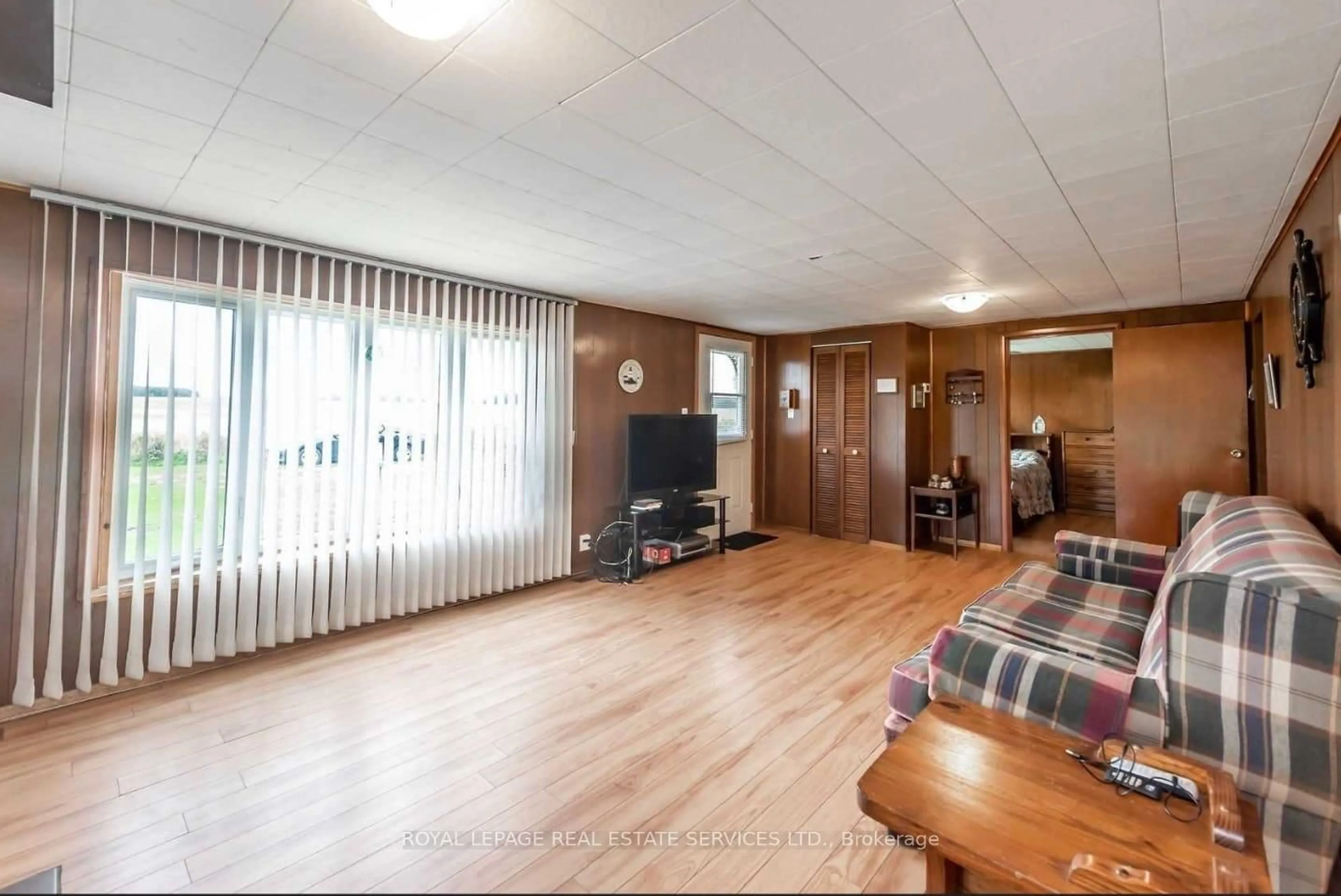 A pic of a room for 6 Upper Lake, Haldimand Ontario N0A 1P0