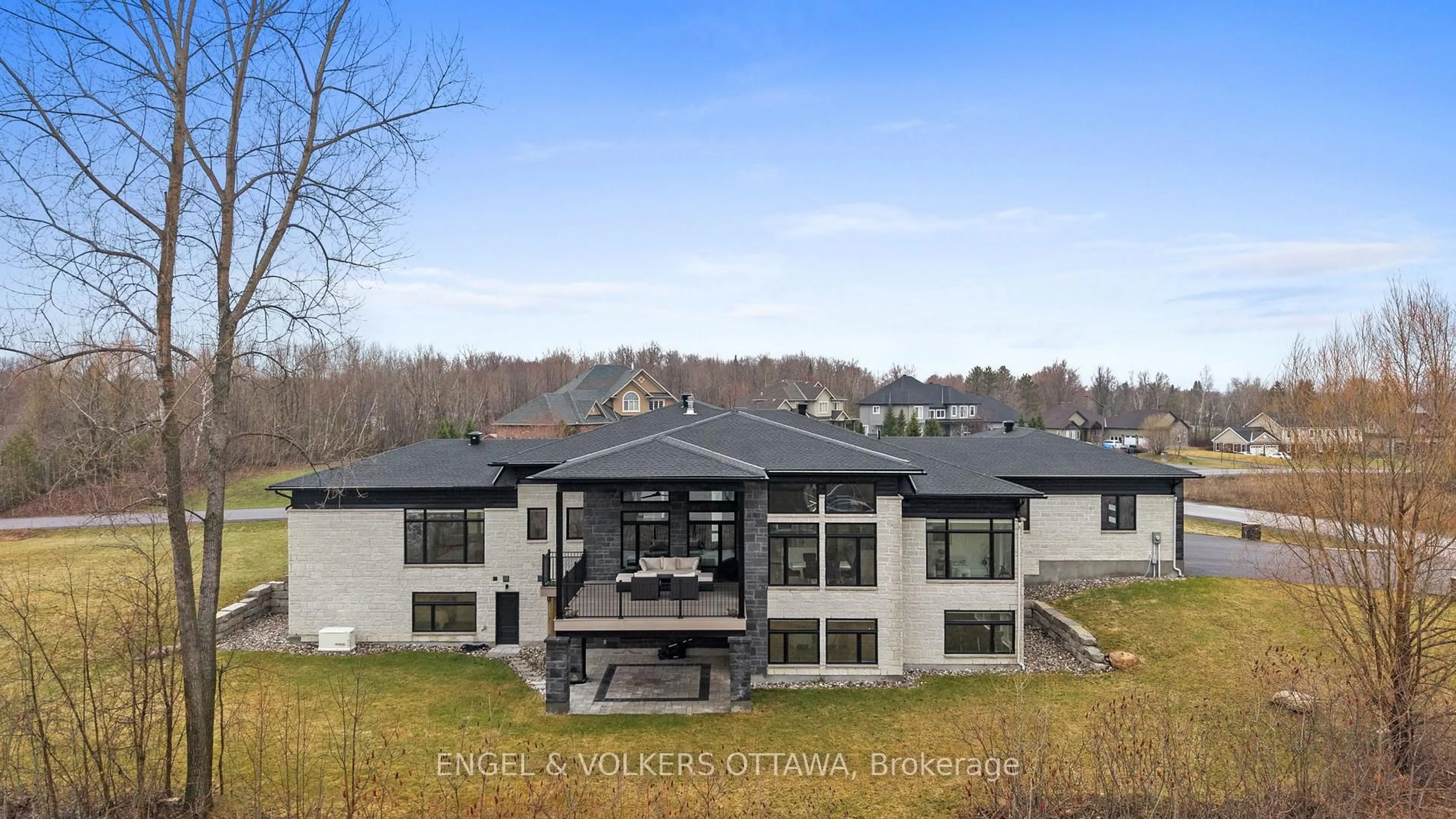 A pic from outside/outdoor area/front of a property/back of a property/a pic from drone, unknown for 1600 Nightshade Pl, Greely Ontario K4P 0C7