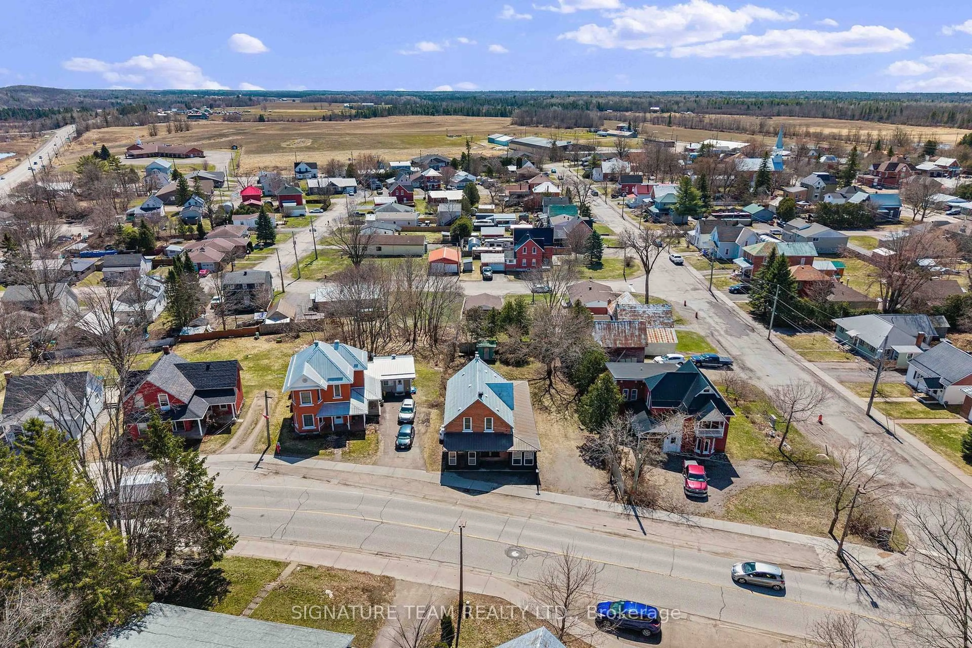 A pic from outside/outdoor area/front of a property/back of a property/a pic from drone, street for 23 Main St, Cobden Ontario K0J 1K0