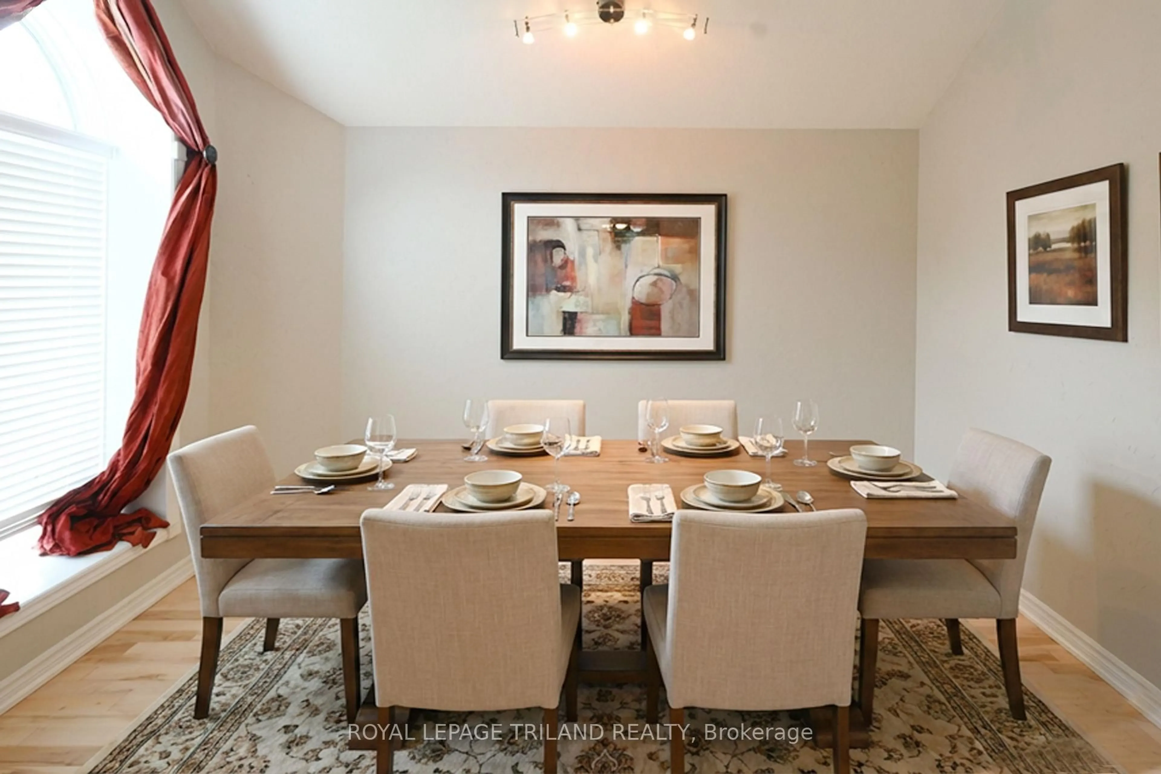 Dining room, unknown for 803 Sandcherry St, London North Ontario N6H 5T9