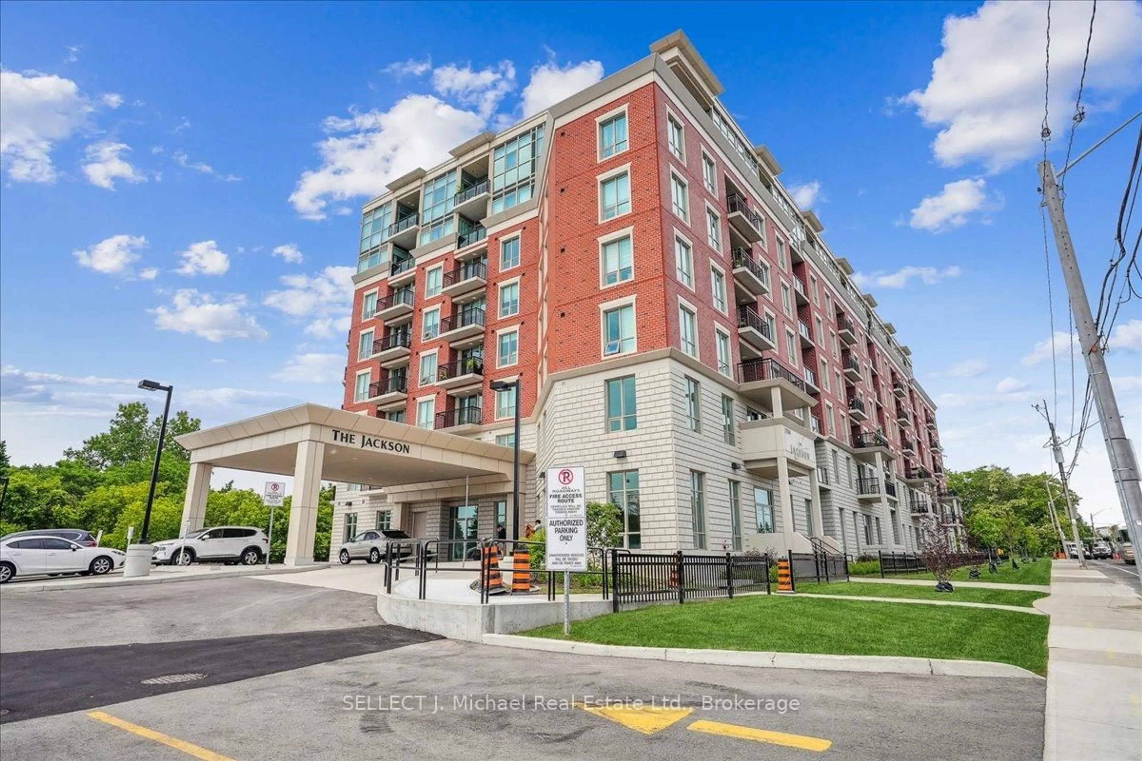 Patio, building for 2750 King St #404, Hamilton Ontario L8G 1J4