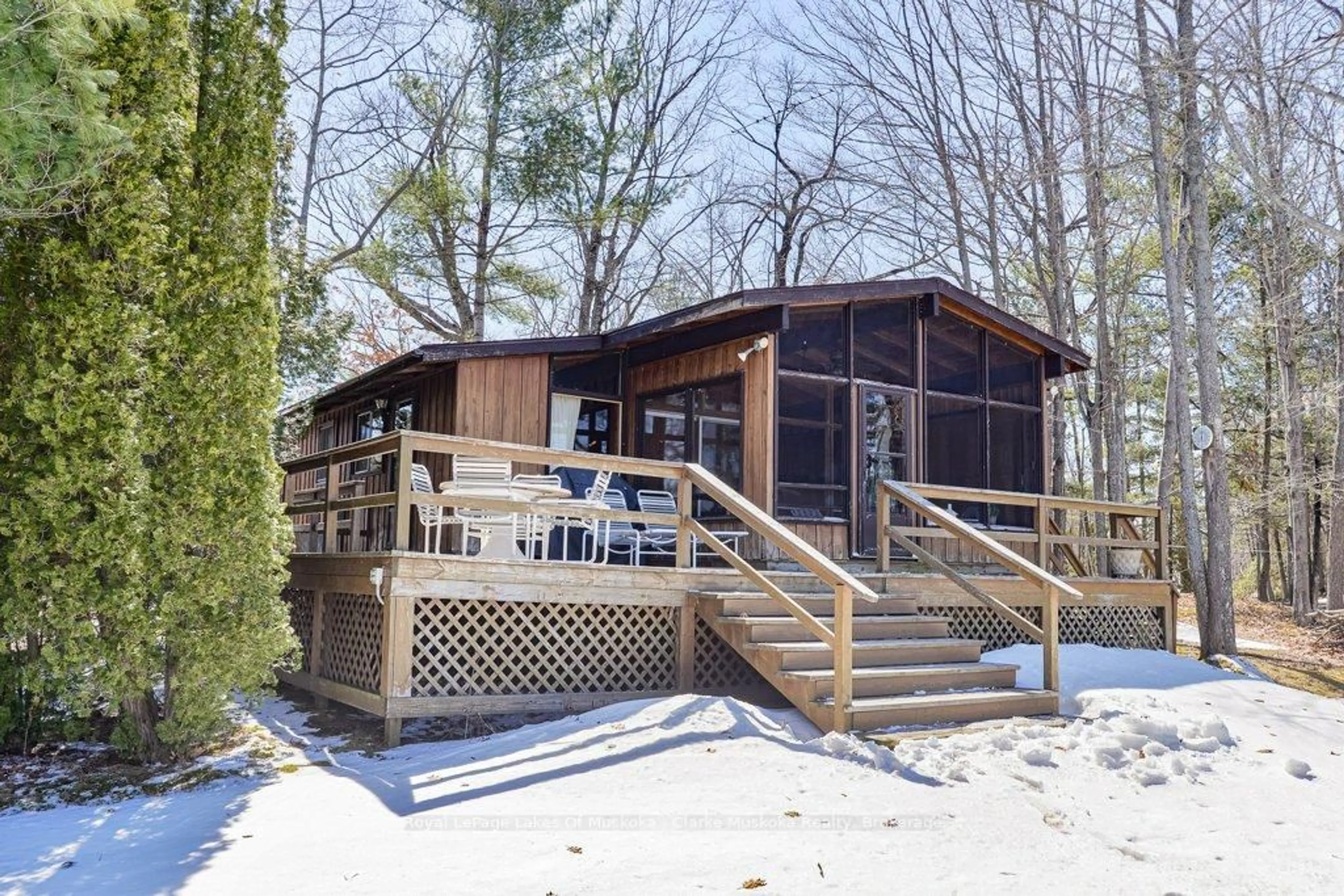 Patio, water/lake/river/ocean view for 236 Pratts Rd, Georgian Bay Ontario L0K 1S0