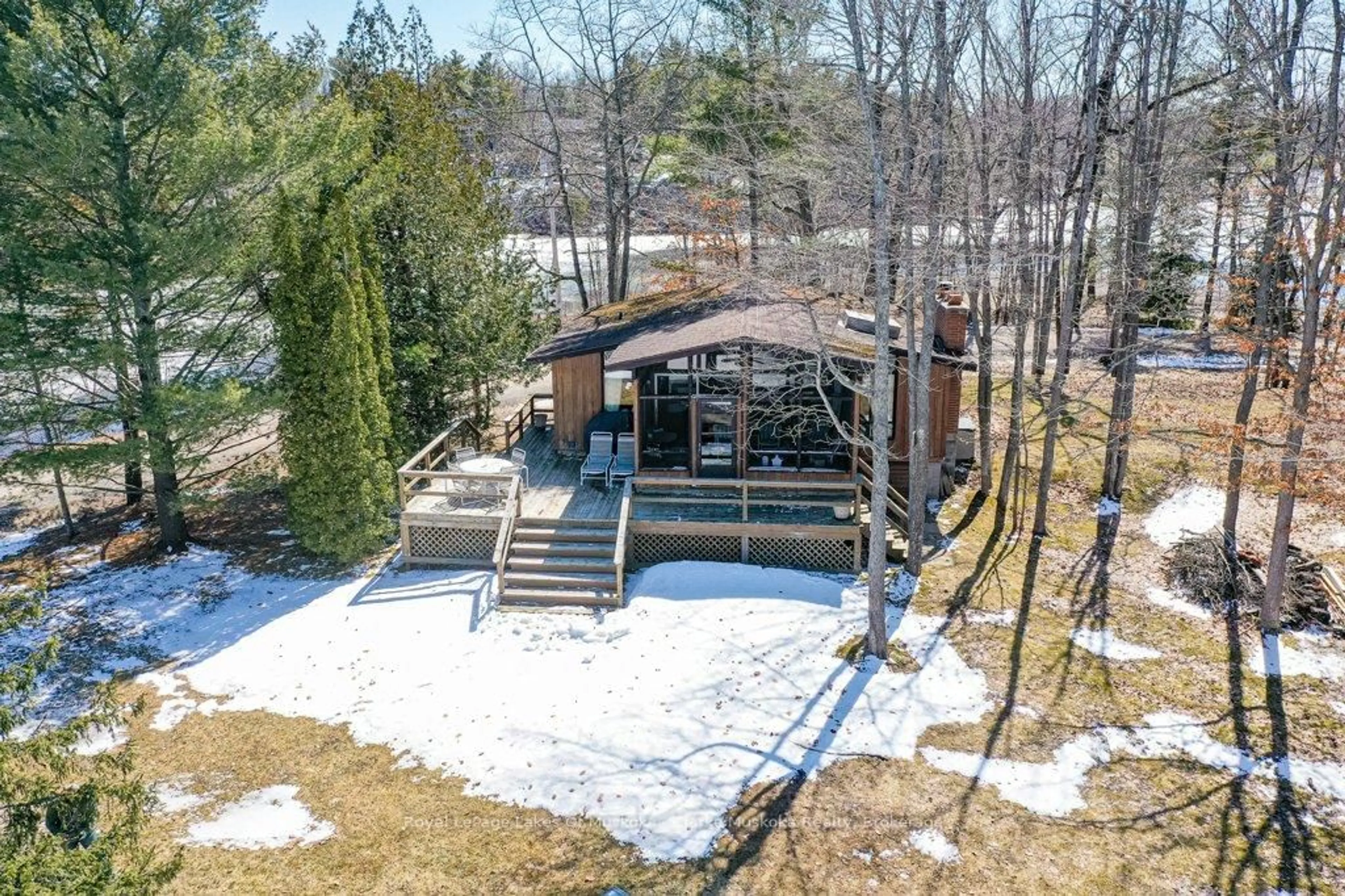 A pic from outside/outdoor area/front of a property/back of a property/a pic from drone, water/lake/river/ocean view for 236 Pratts Rd, Georgian Bay Ontario L0K 1S0