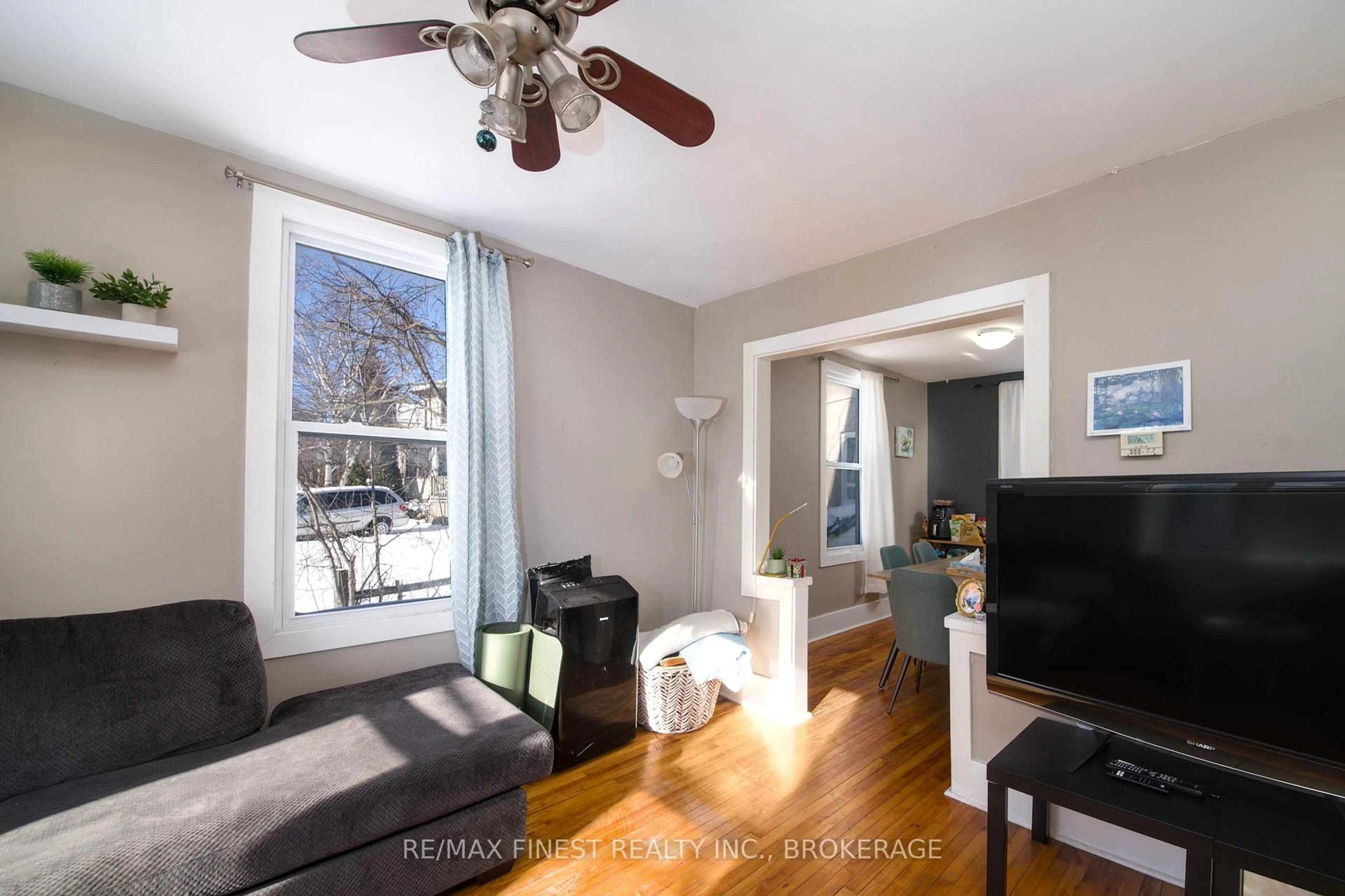 Living room with furniture, unknown for 43 Durham St, Kingston Ontario K7L 1J2