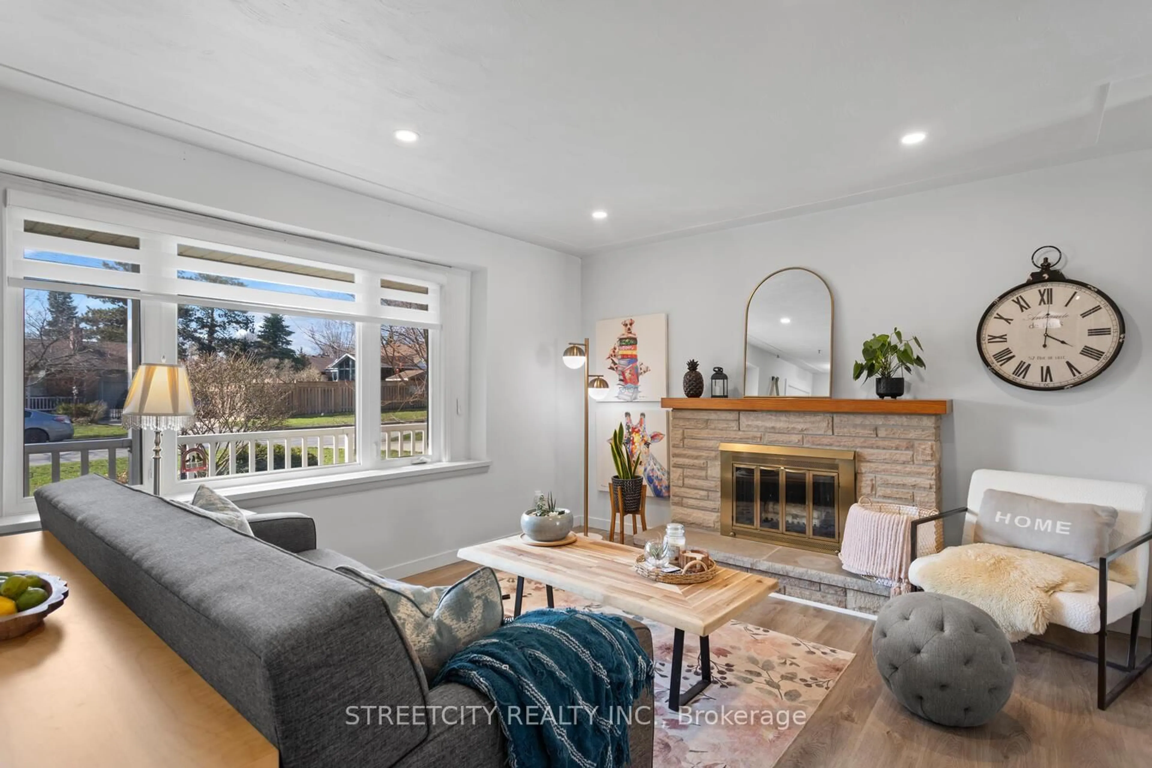 Living room with furniture, unknown for 898 Dalkeith Ave, London North Ontario N5X 1R9