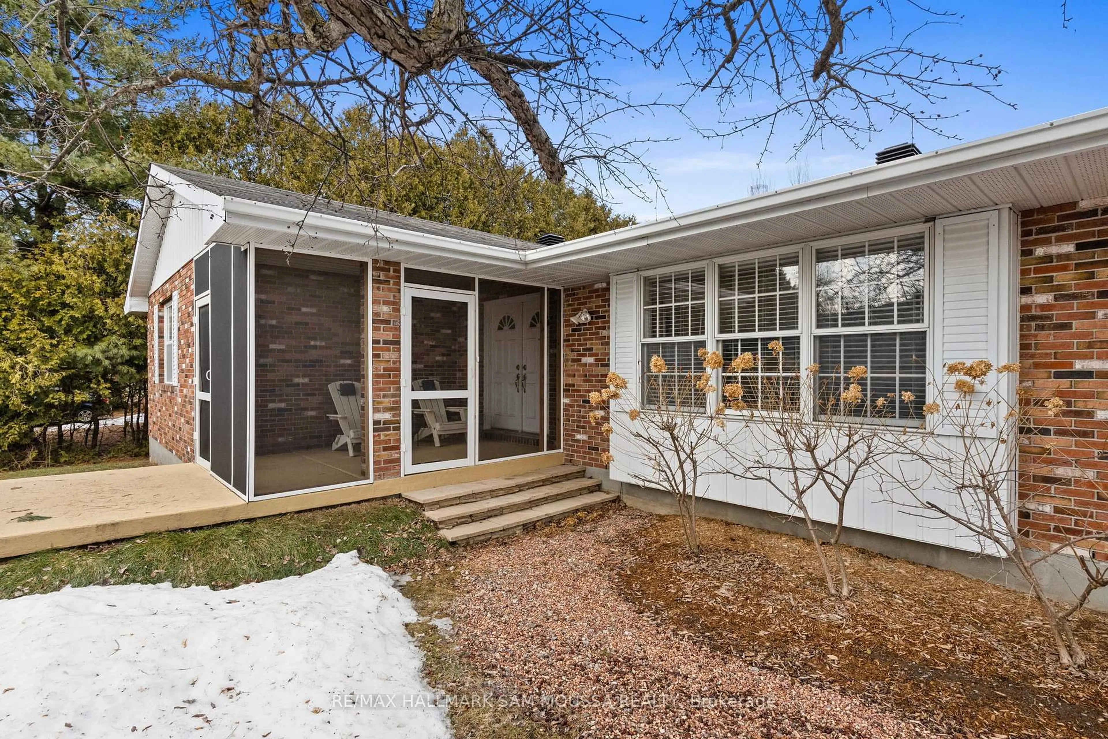 Home with brick exterior material, street for 118 Juanita Ave, Carp Ontario K0A 1L0